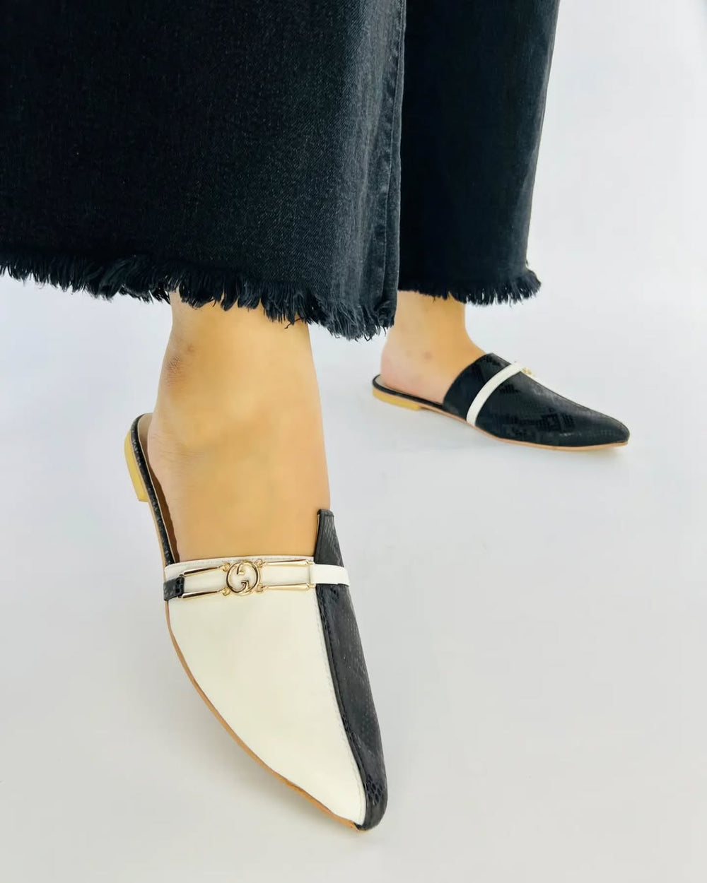 Black and White Mules - Spunkz
