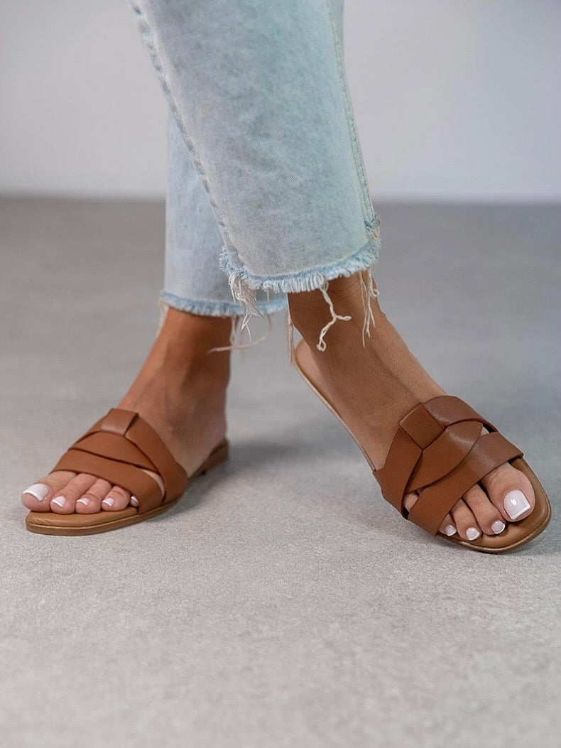 Criss cross Slippers