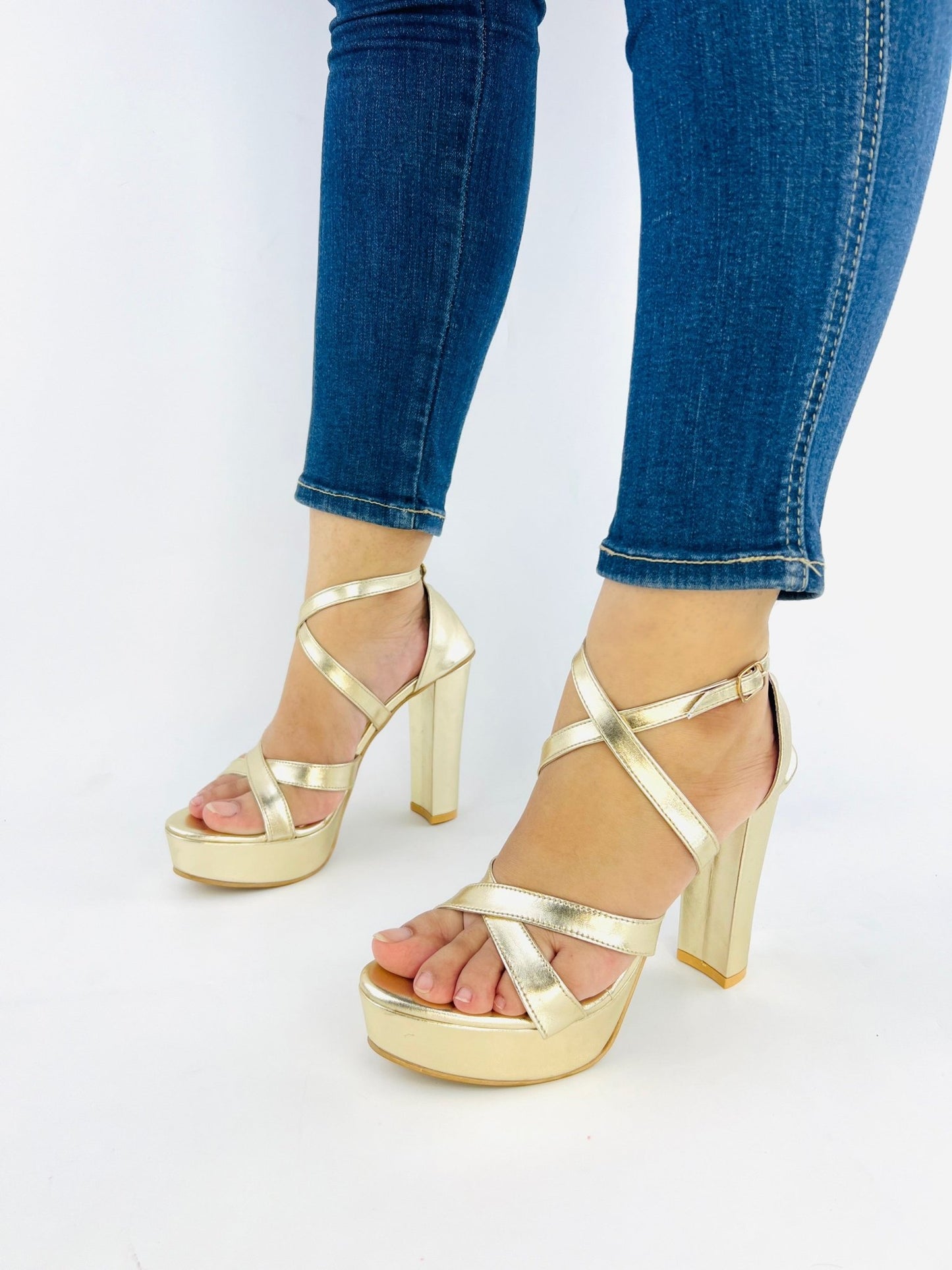Strappy Gold Chunky Heel (11057) - Spunkz