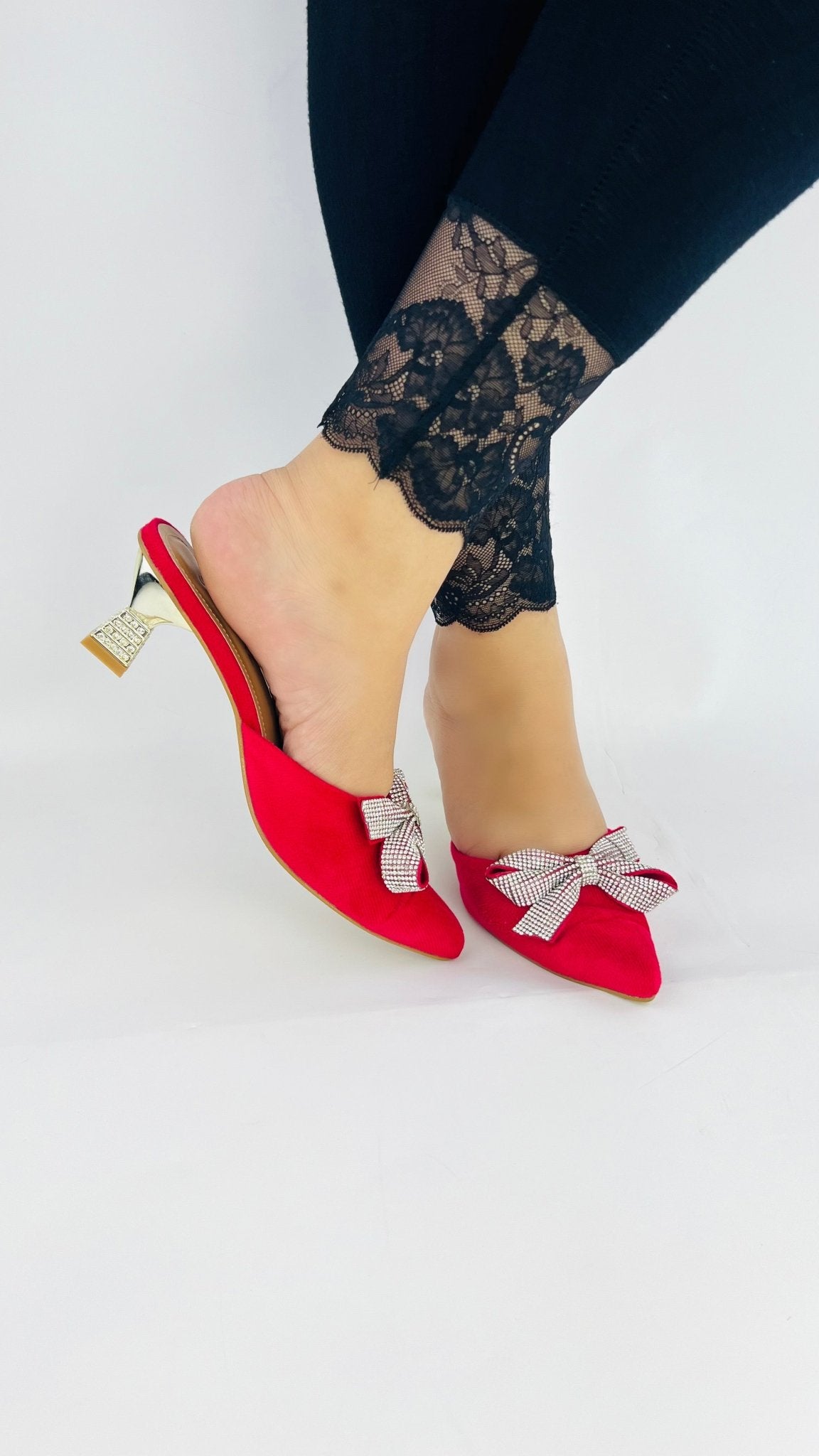 Velvet Bow Heel (Red) - Spunkz