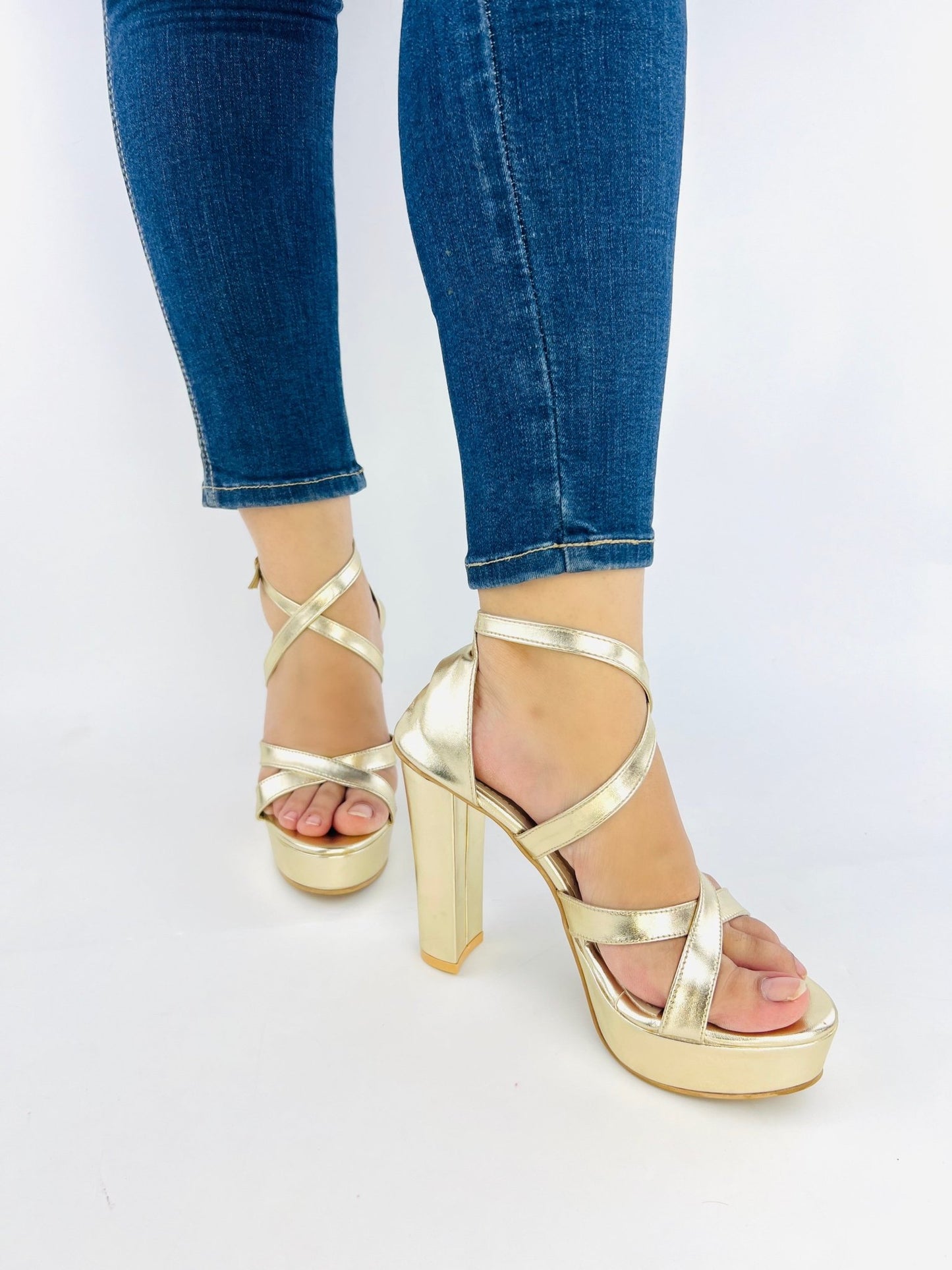 Strappy Gold Chunky Heel (11057) - Spunkz