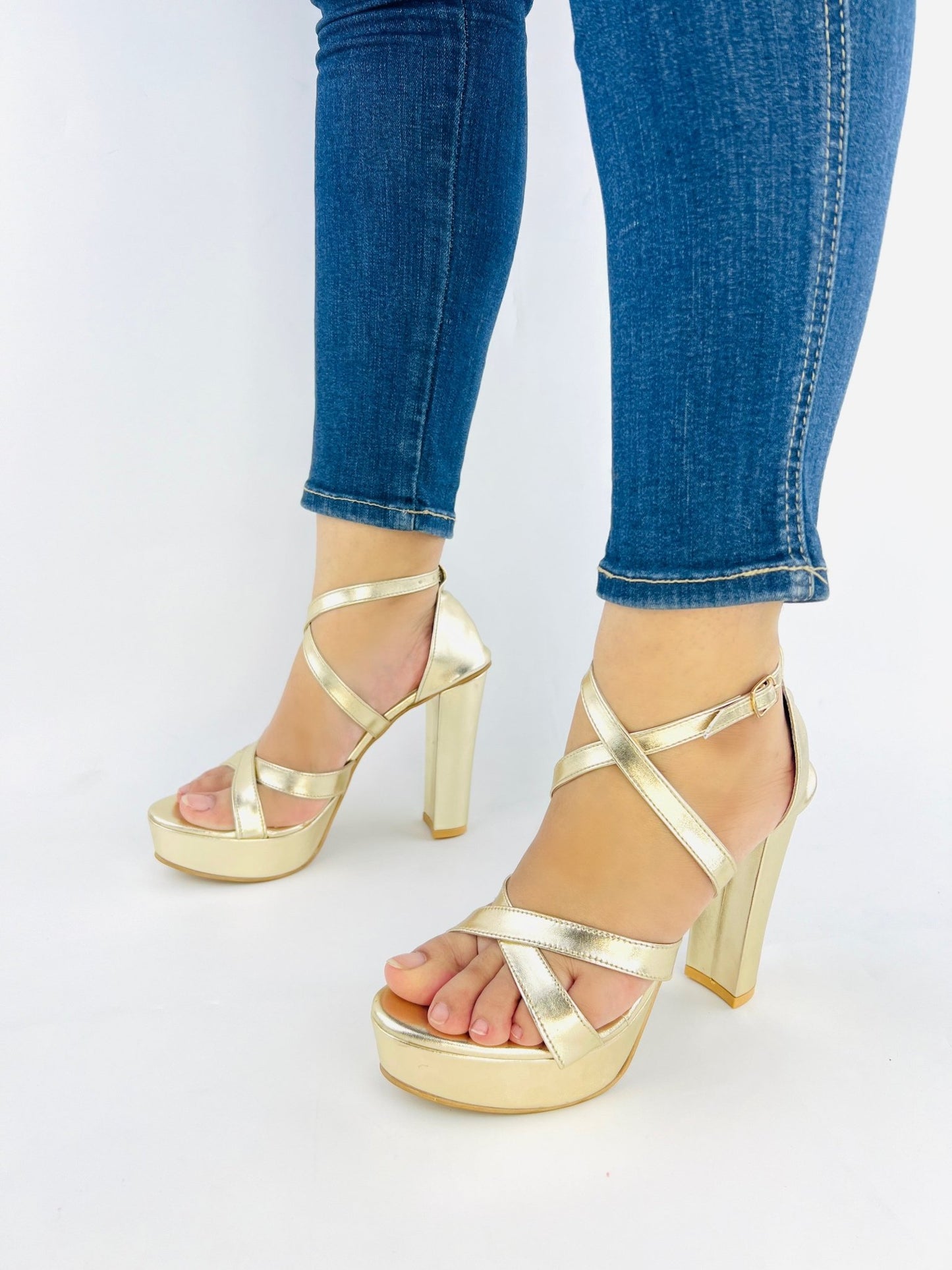 Strappy Gold Chunky Heel (11057) - Spunkz