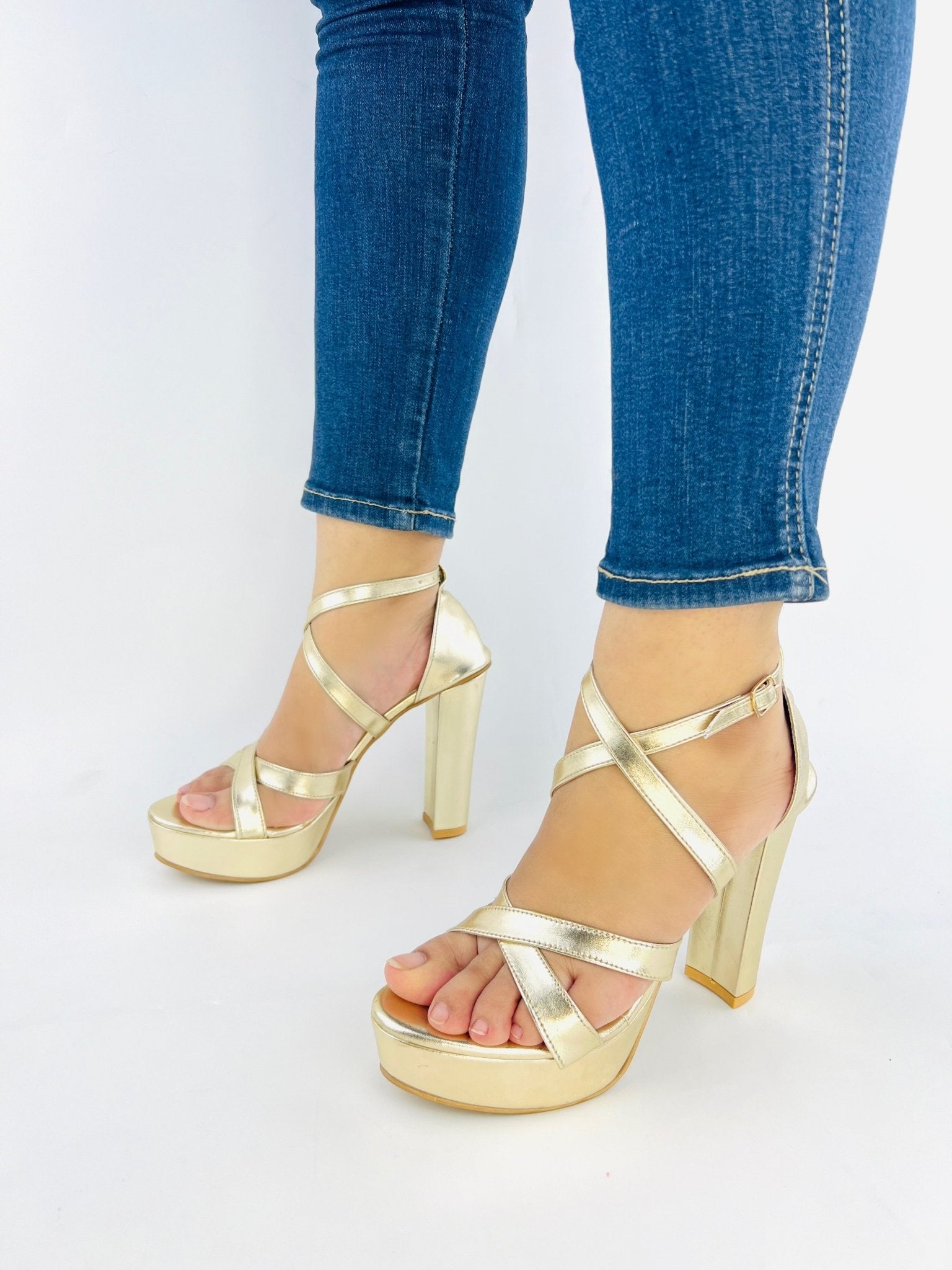 Strappy Gold Chunky Heel (11057) - Spunkz