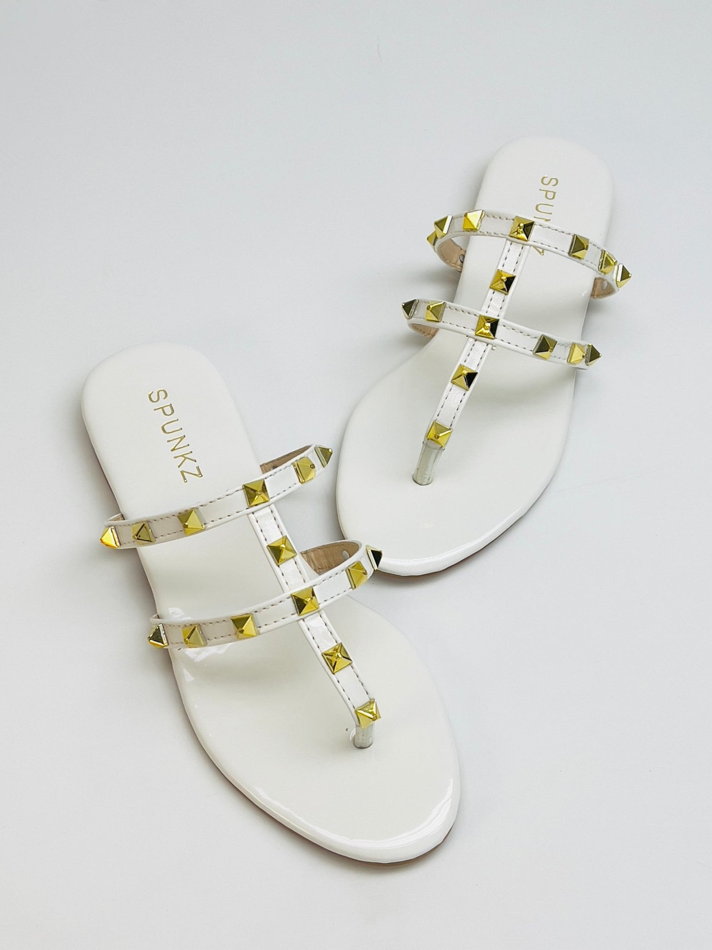 Rockstud White Thong Slides - Spunkz