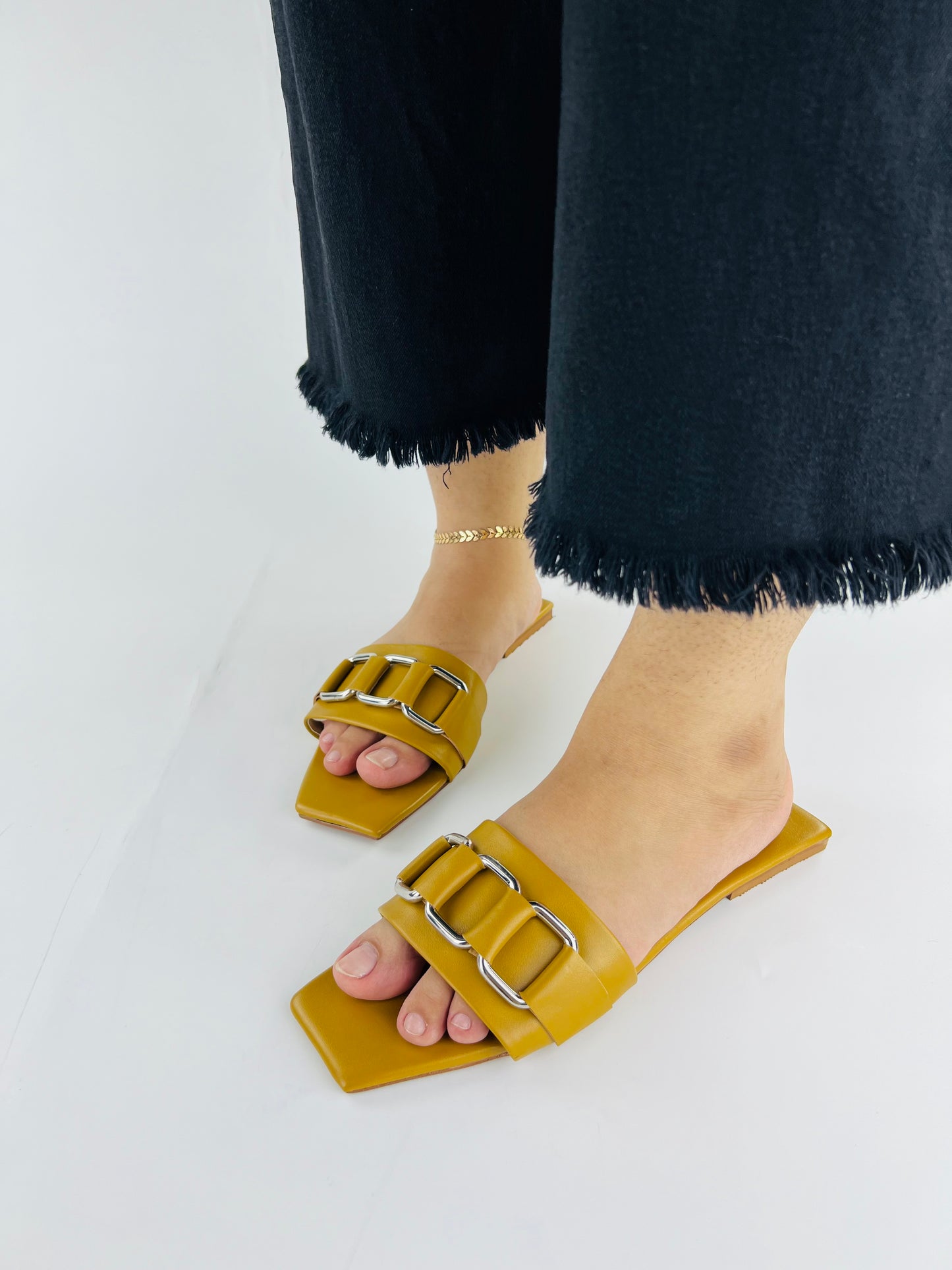 Chain link mustard flats - Spunkz