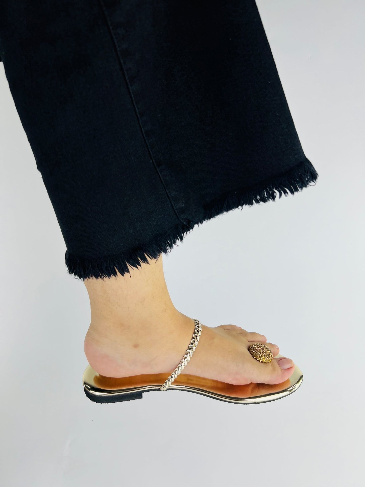 Zinia Gold Toe Ring Flat Slides (11016) - Spunkz