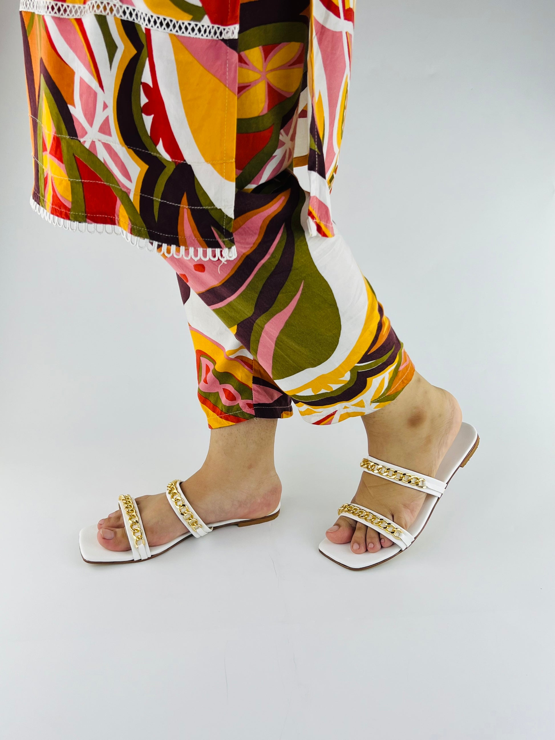 Ziva White Flat Slippers (11038) - Spunkz