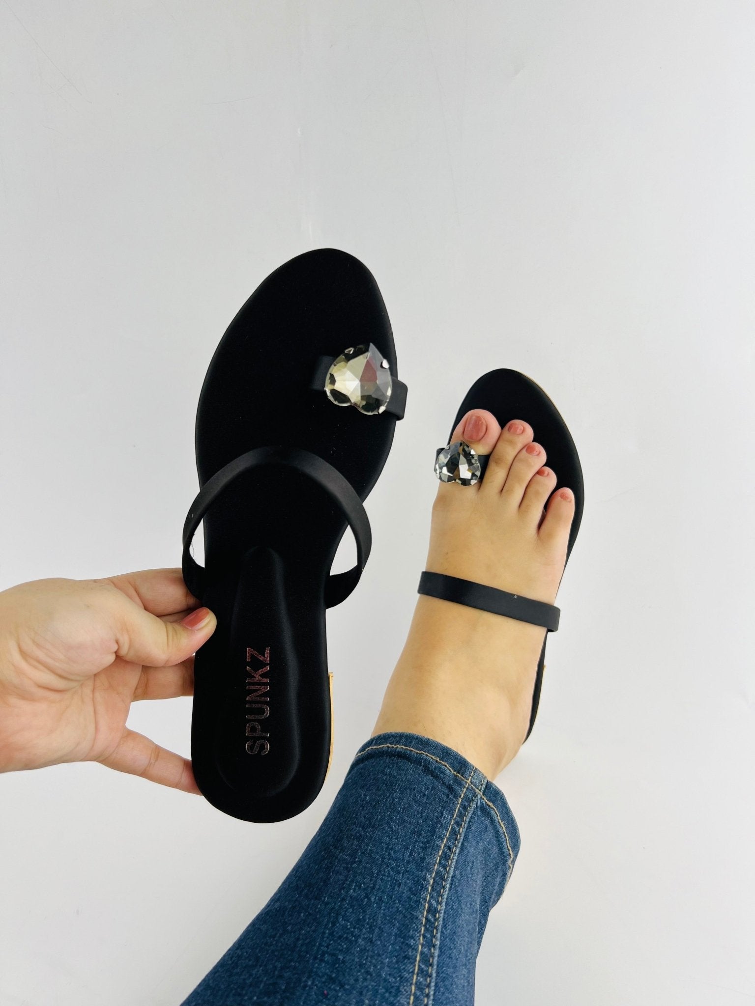 Heart Black Toe Ring Slides (11076) - Spunkz