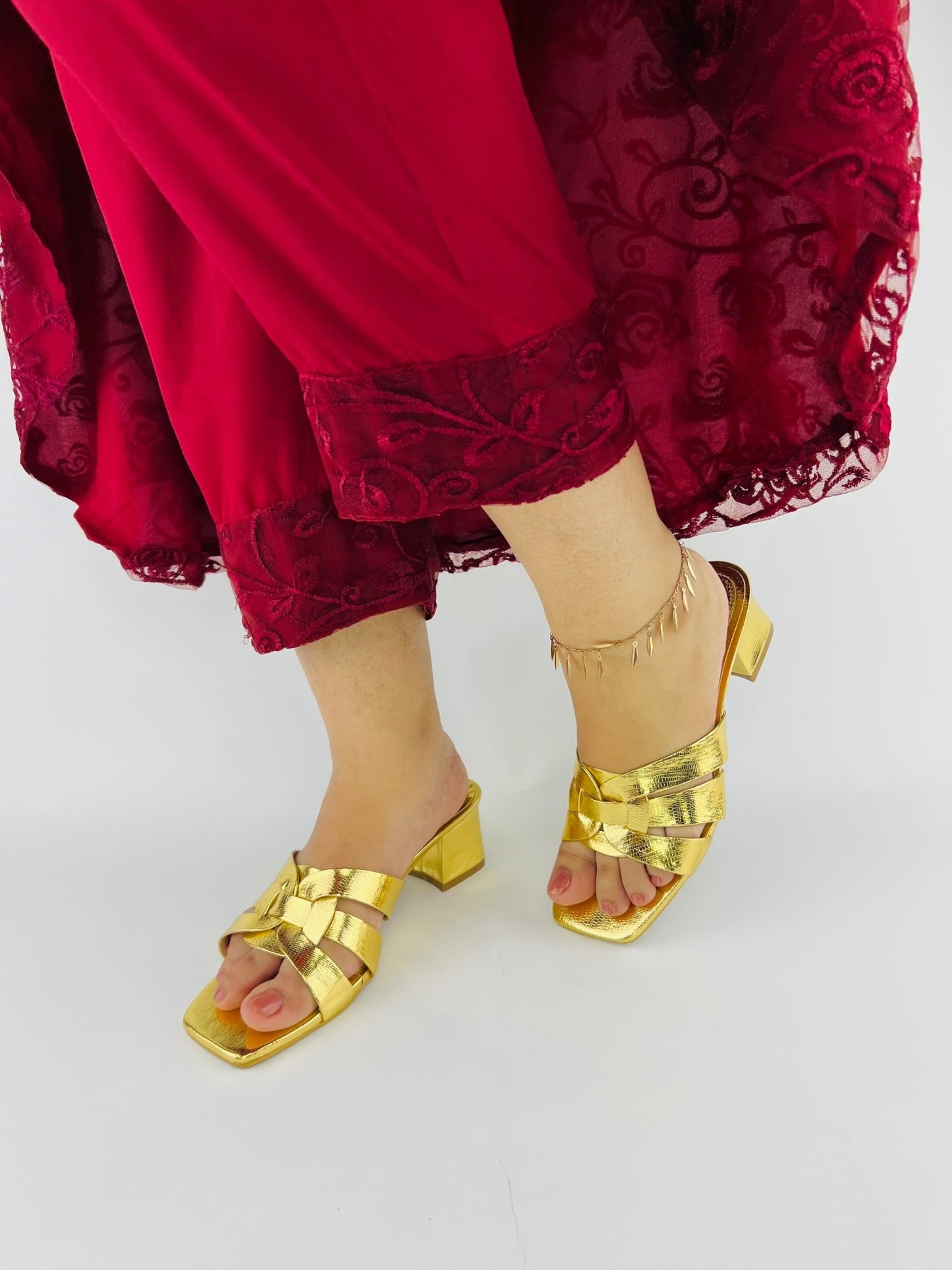 Golden Crocs Sandals (11028) - Spunkz