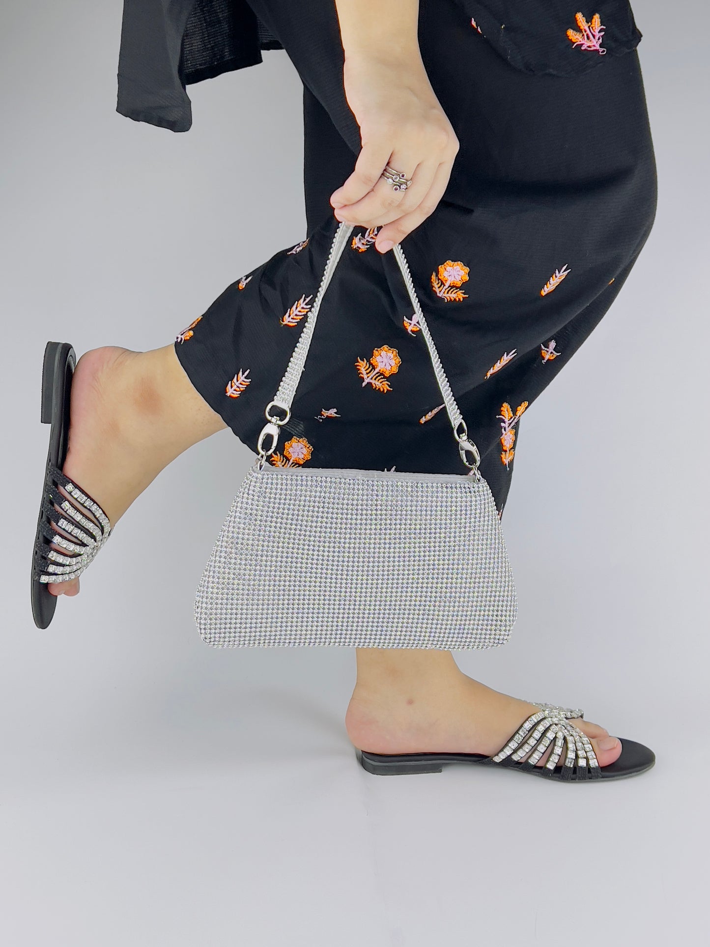 Jamie Black Flat Slippers (11035) - Spunkz