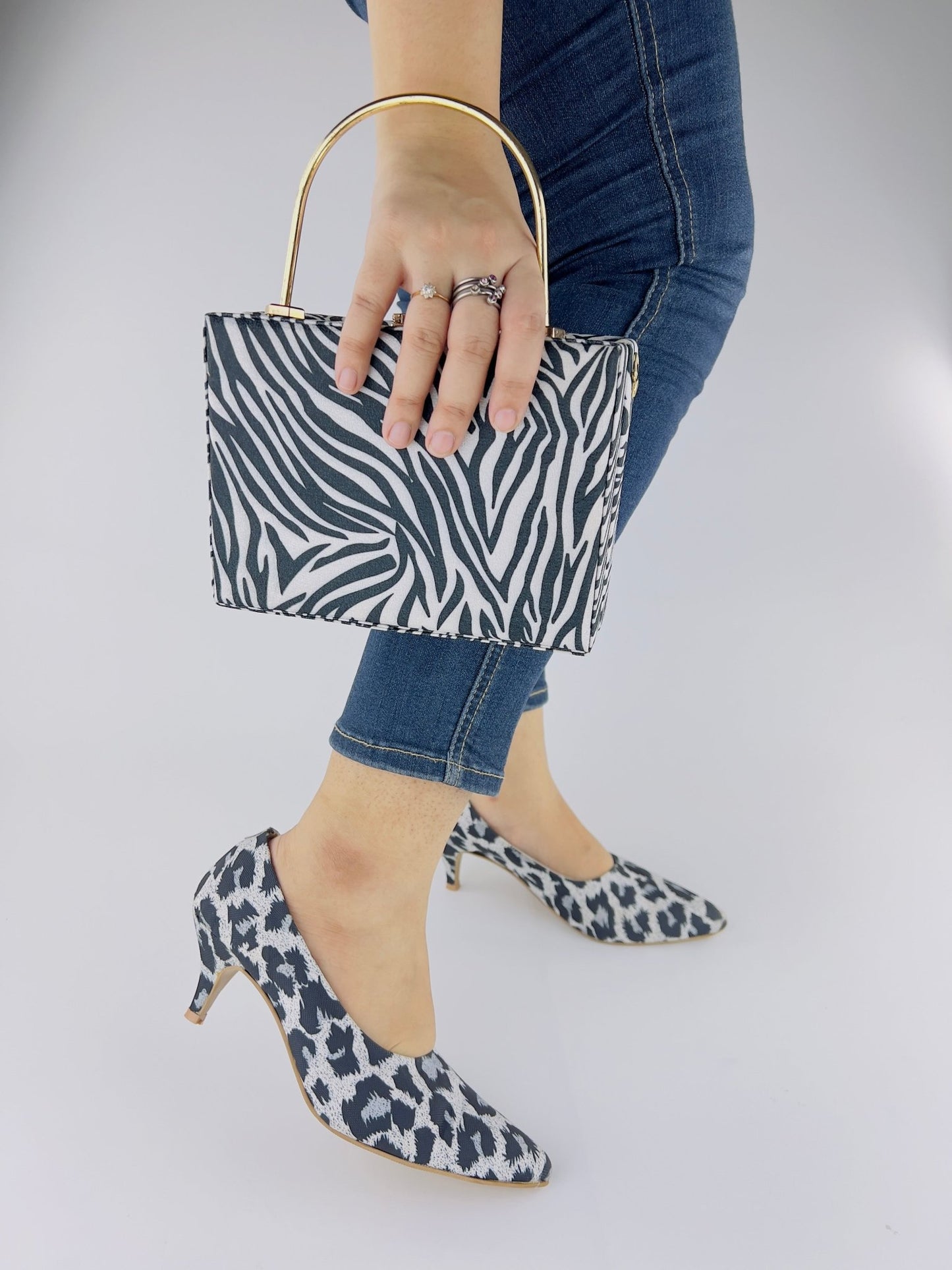 Leopard White (11043) - Spunkz