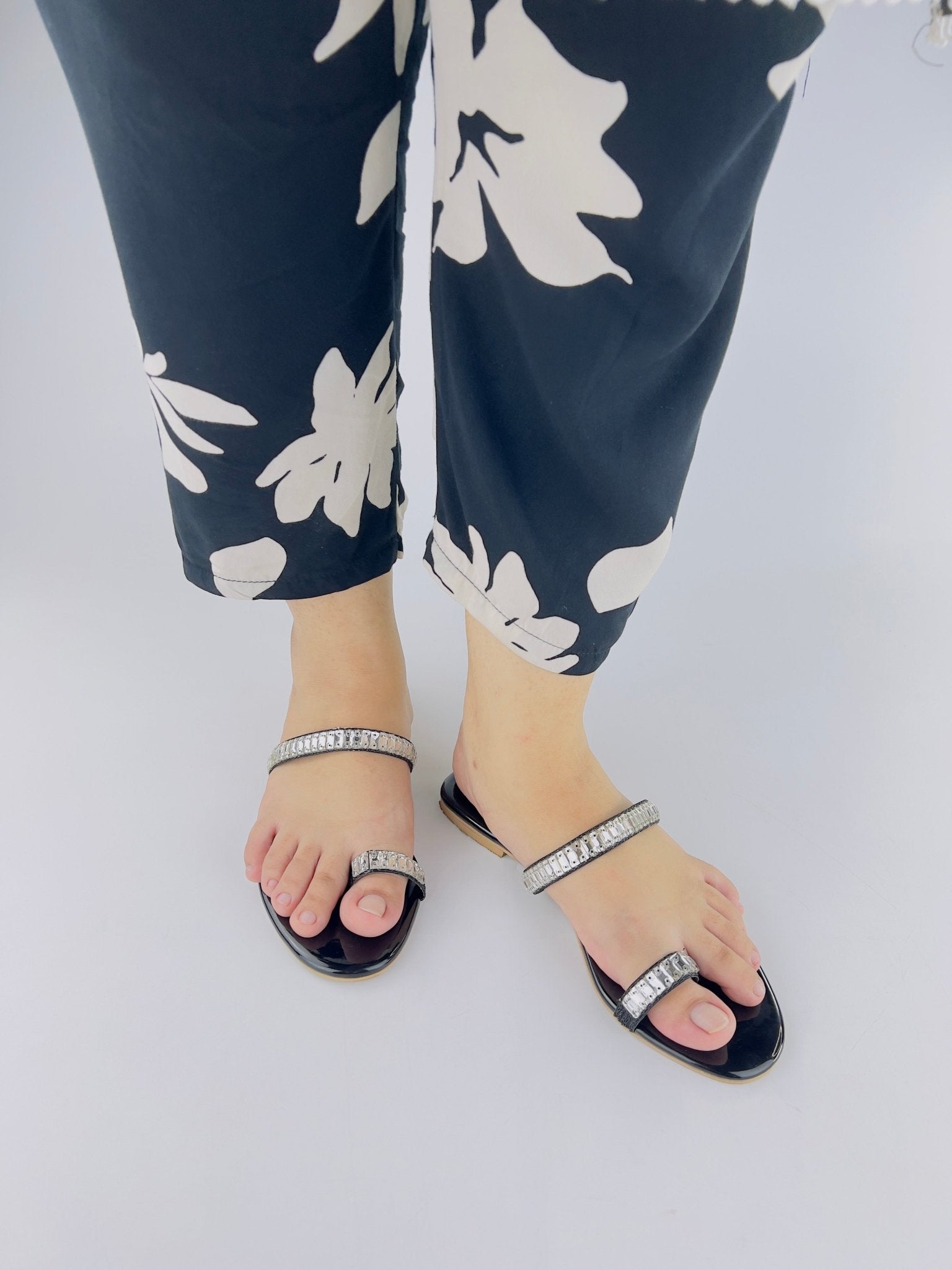 Crystal Strap (Black) - Spunkz
