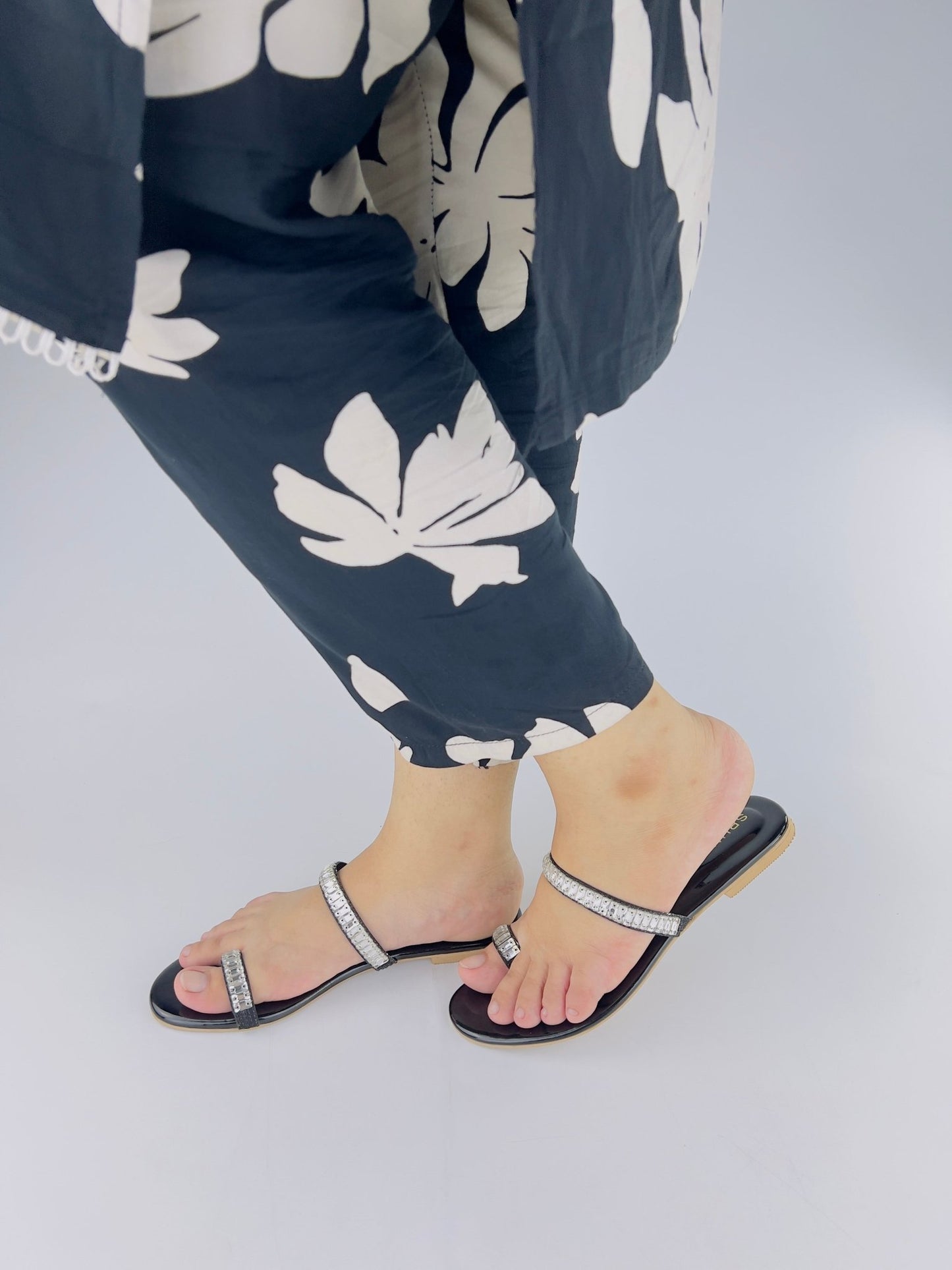 Crystal Strap (Black) - Spunkz
