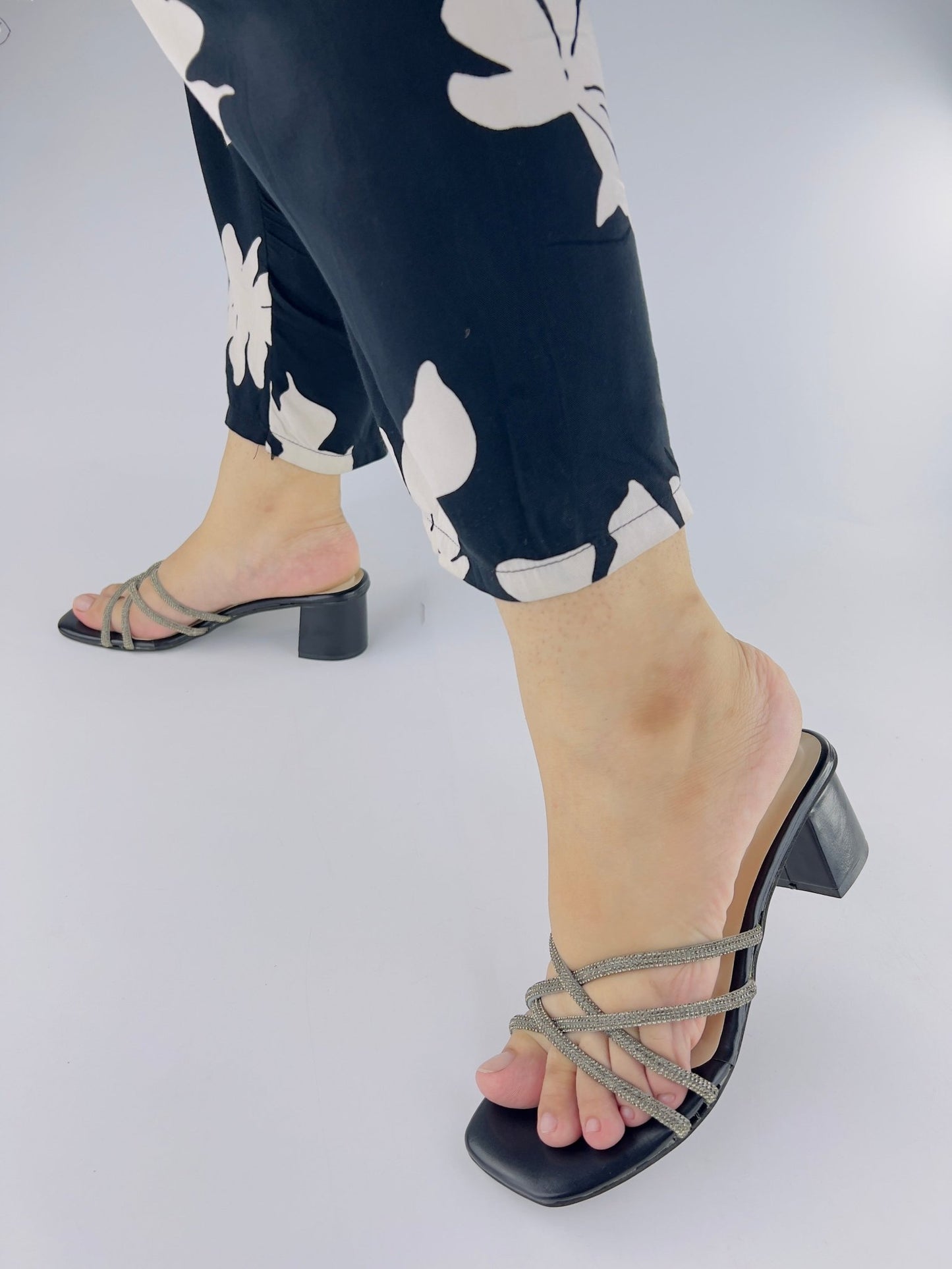 Alba Black (11052) - Spunkz