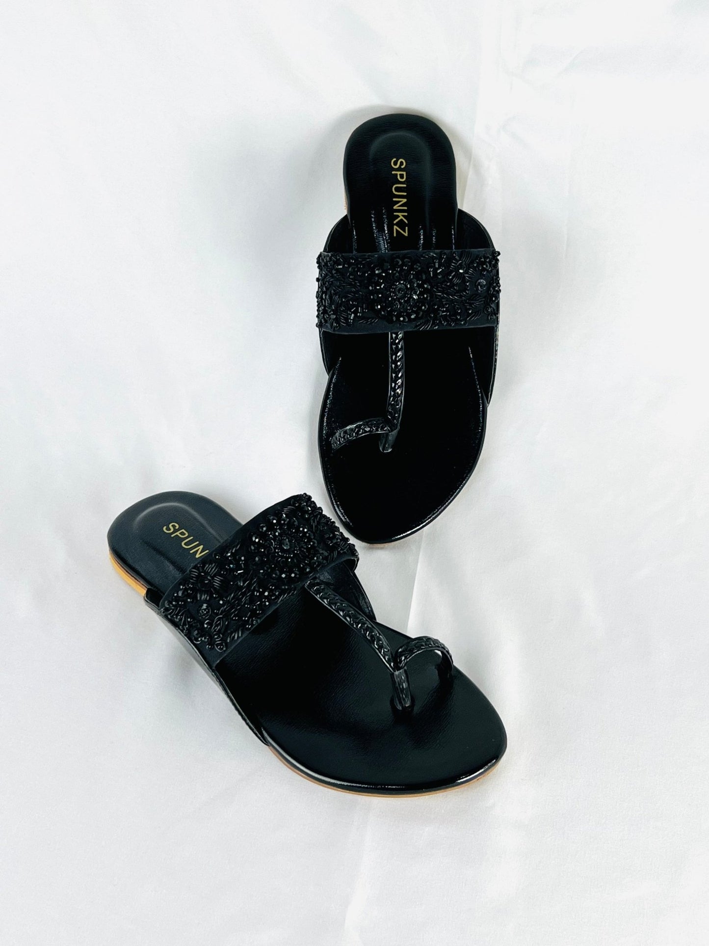 Kolhapuri Chappal (Black) - Spunkz