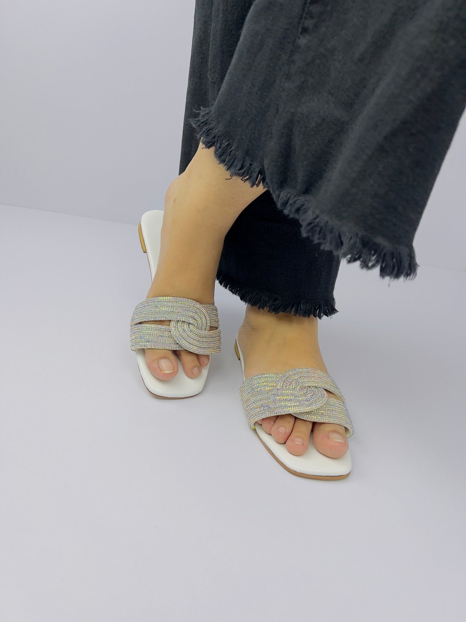 Diamanté White Flat Slides - Spunkz