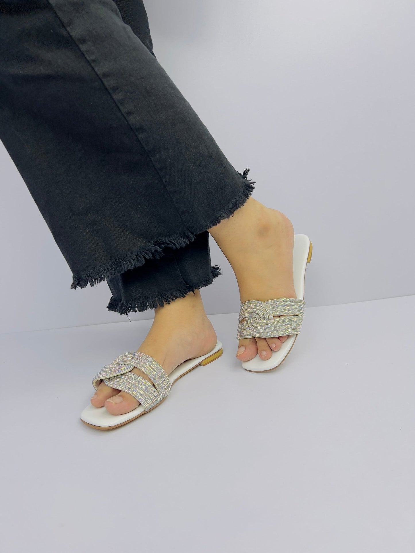 Diamanté White Flat Slides - Spunkz