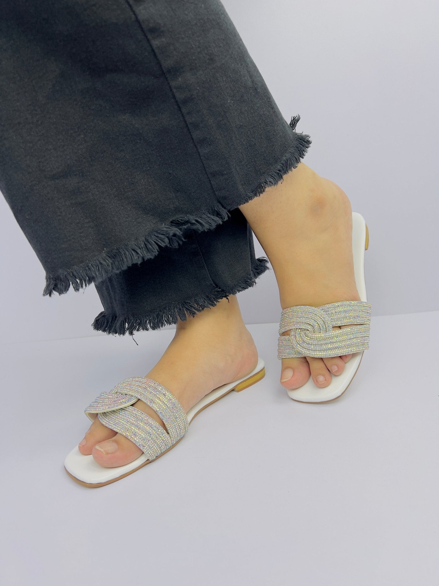 Diamanté White Flat Slides - Spunkz