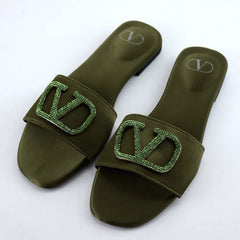 V Flat Slides 9012