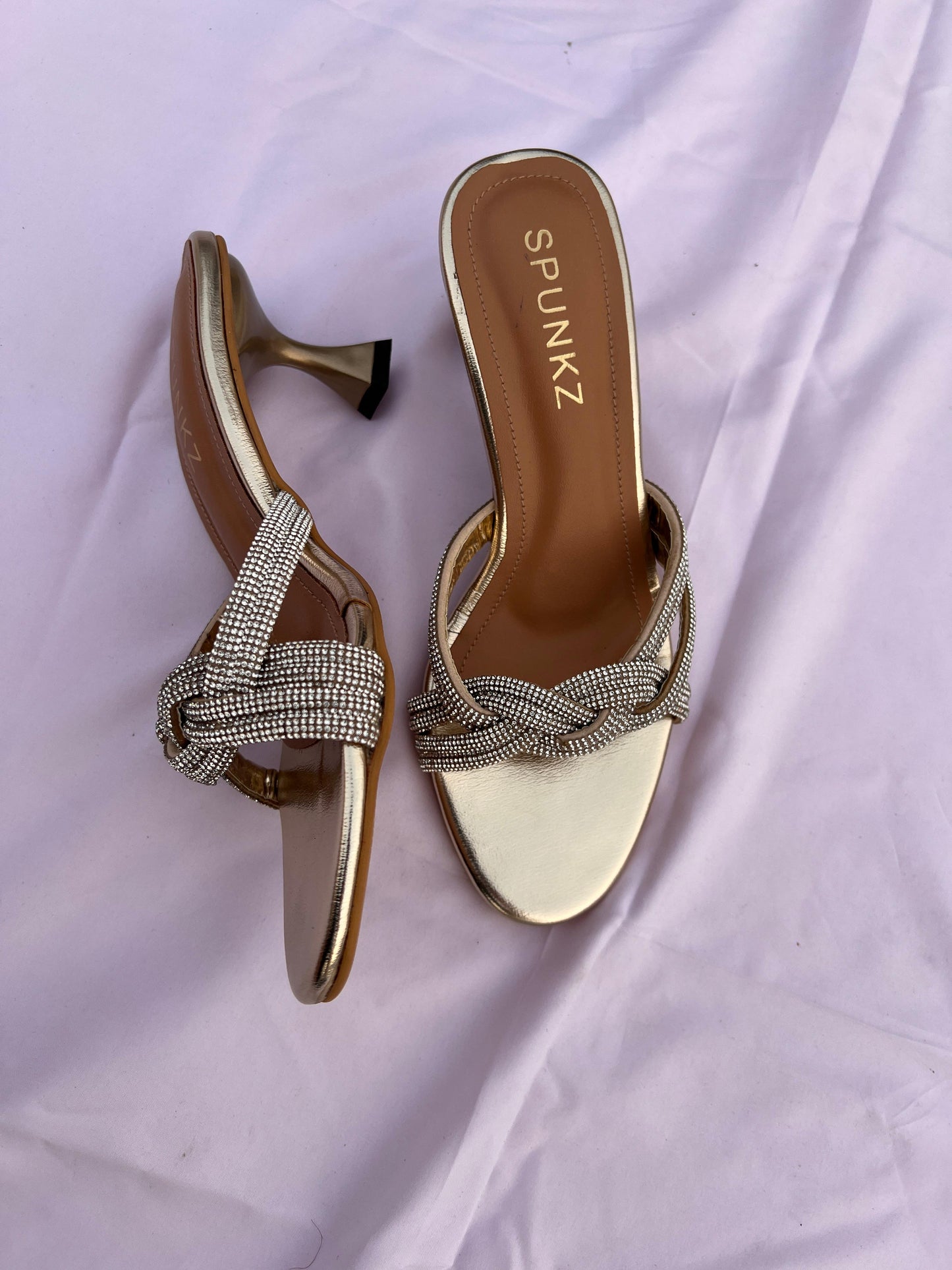 Party Heel (Golden)