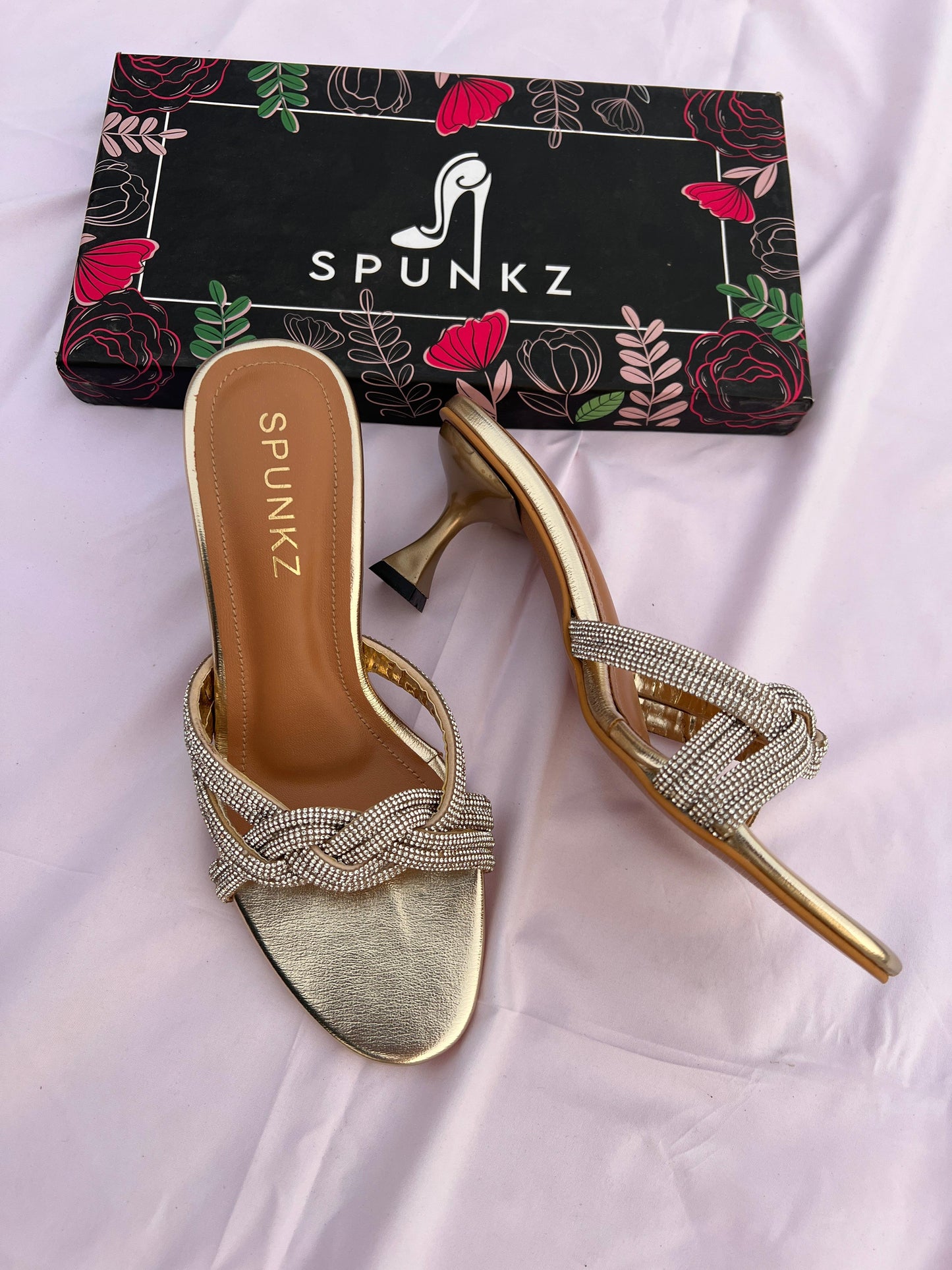 Party Heel (Golden)