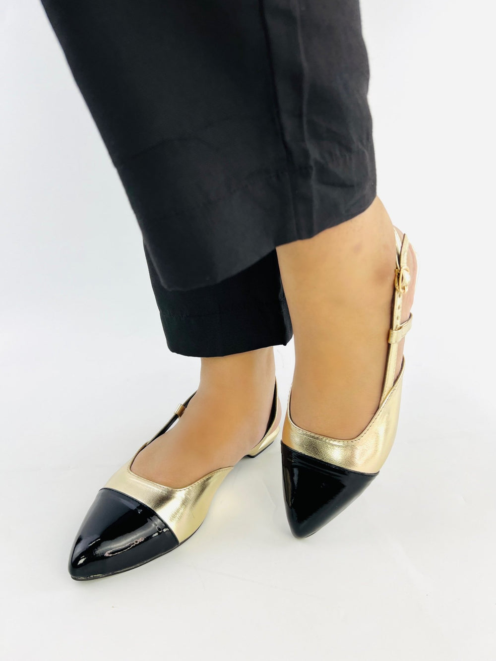Gold Toe Pump (11001) - Spunkz