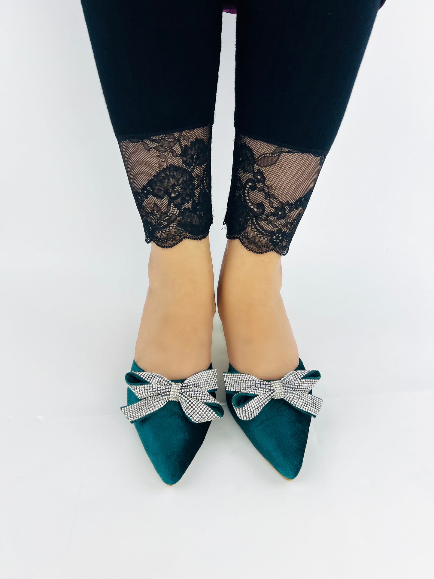 Spunkz Green Velvet Pointed Toe Mules