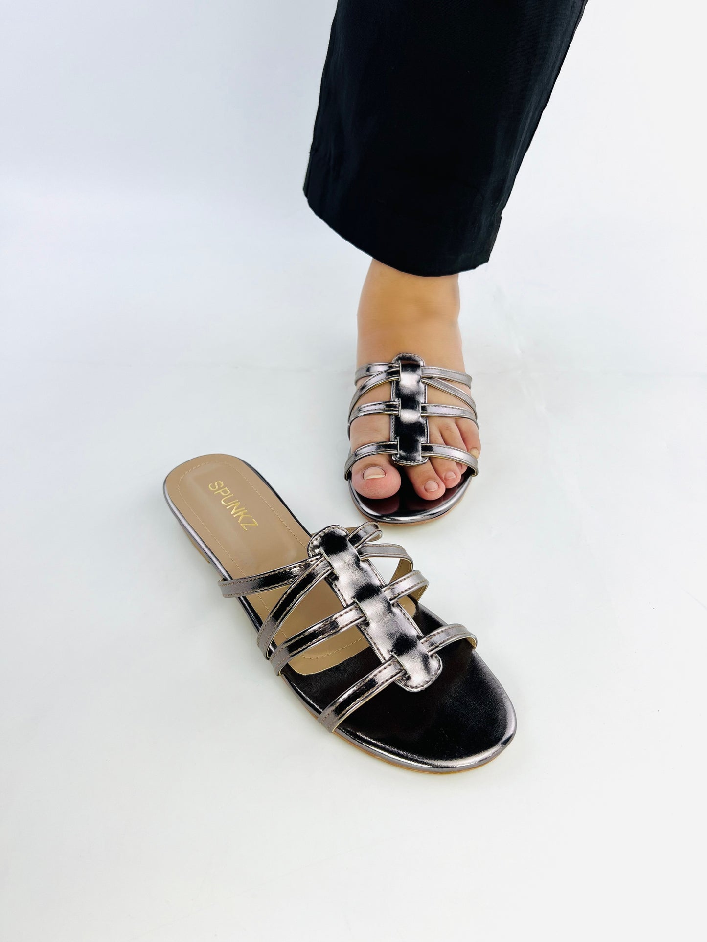 Spunkz Bella Grey Round Toe Twisted Straps Flat Slides