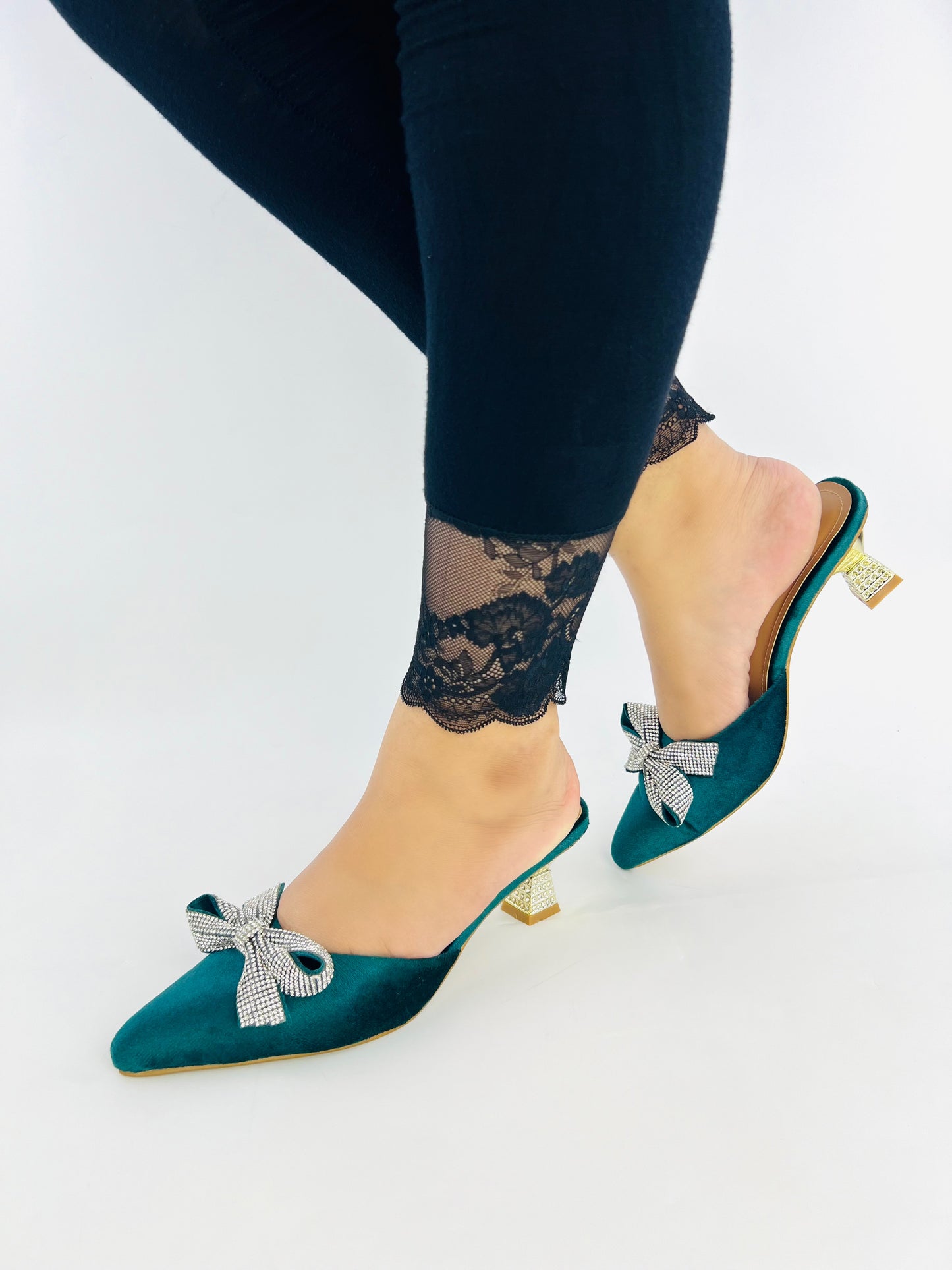 Spunkz Green Velvet Pointed Toe Mules