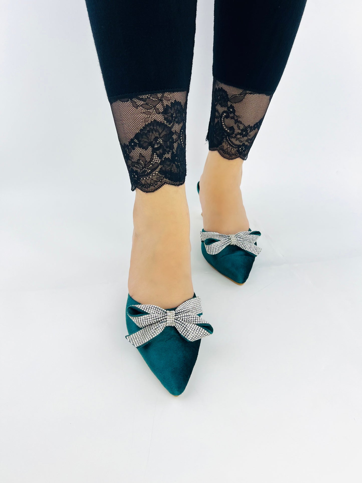 Spunkz Green Velvet Pointed Toe Mules