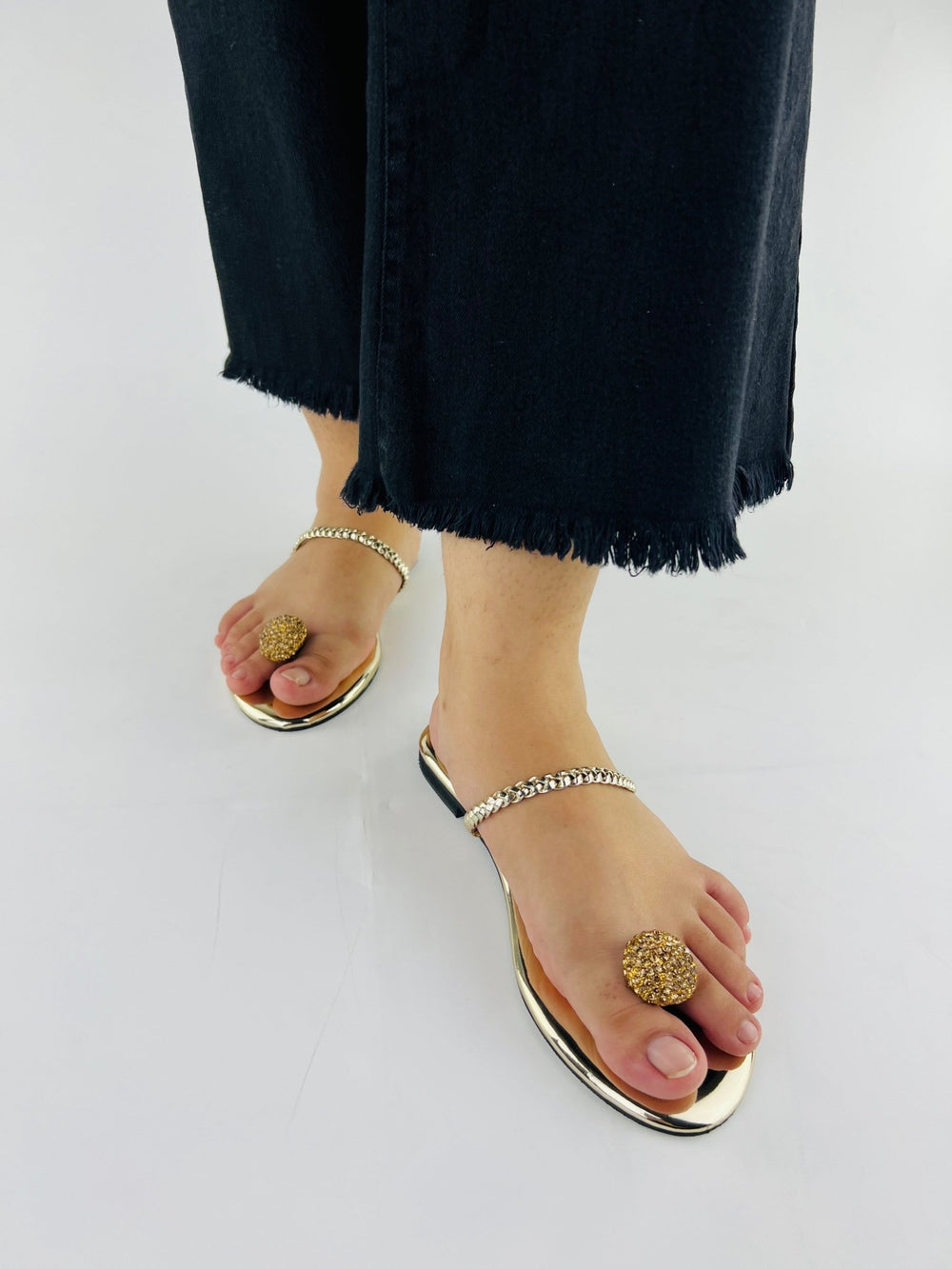 Zinia Gold Toe Ring Flat Slides (11016) - Spunkz