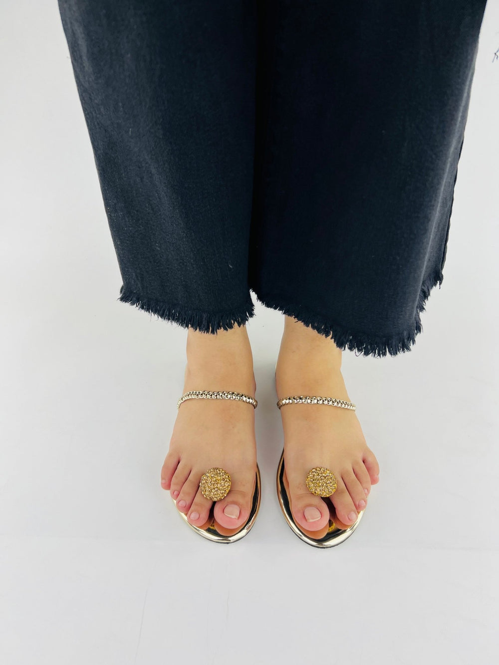 Zinia Gold Toe Ring Flat Slides (11016) - Spunkz