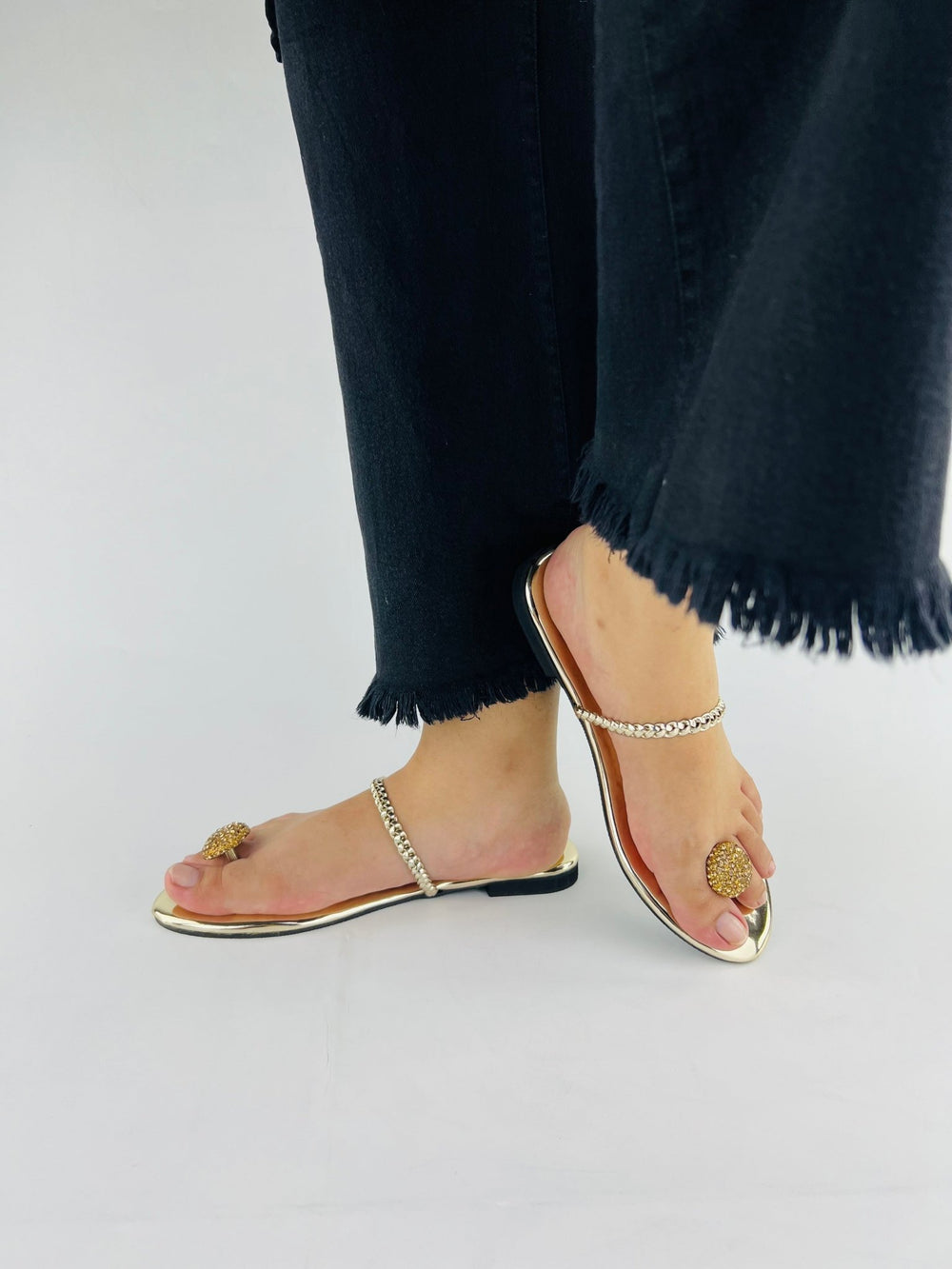 Zinia Gold Toe Ring Flat Slides (11016) - Spunkz