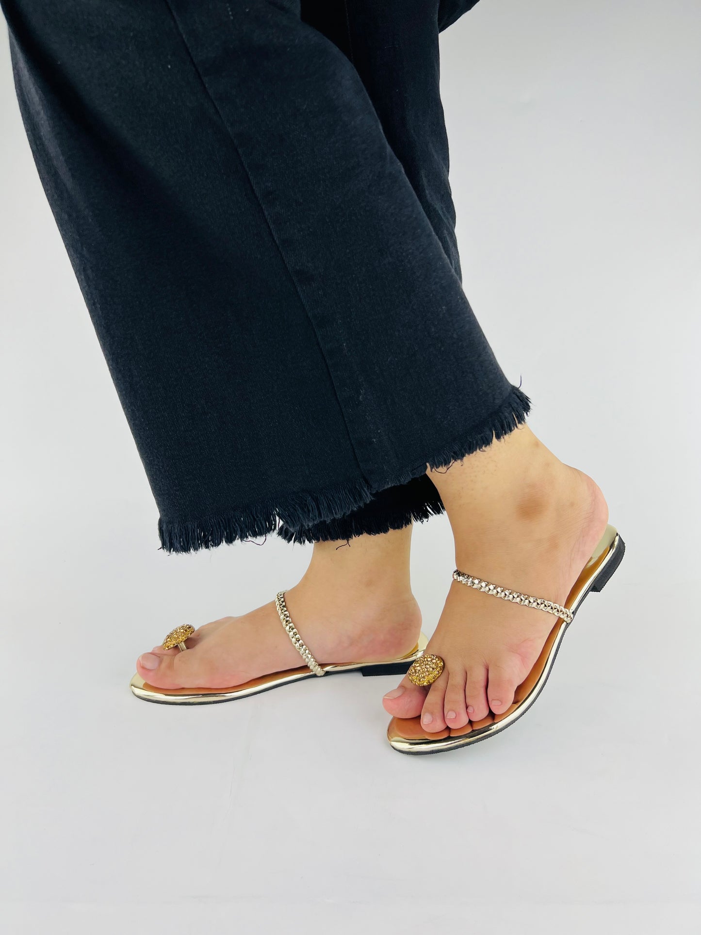 Spunkz Zinia Gold Rhinestone Ball Toe Ring Kolhapuri Flats Slides