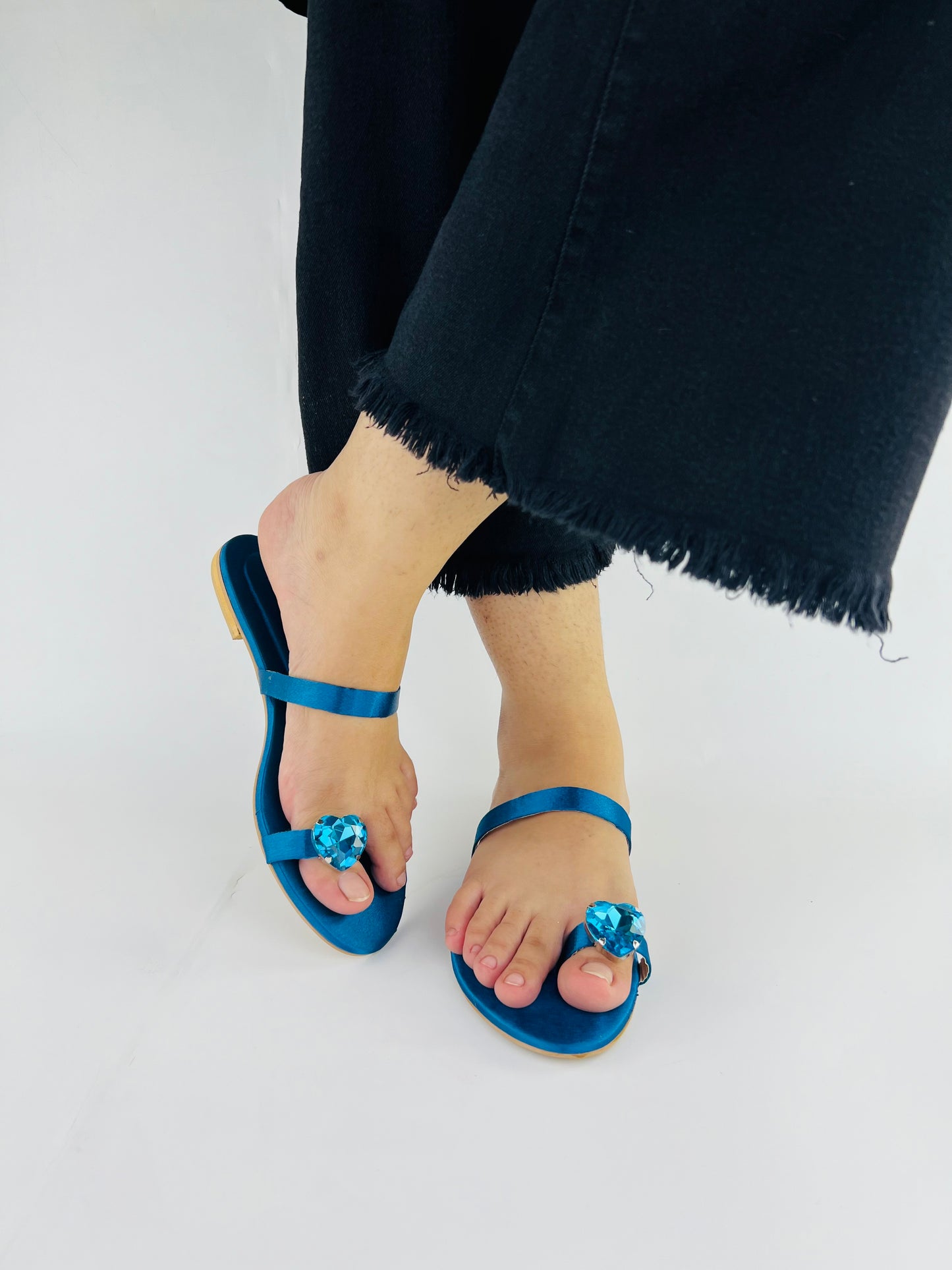 Spunkz Blue Sapphire Toe Ring Heart Shape Diamond Flats