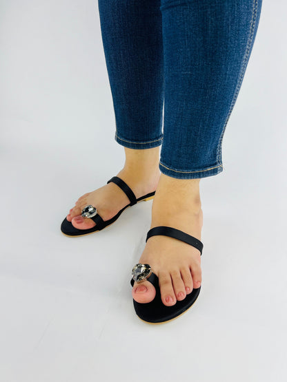 Spunkz Black Heart Ring Toe Flats - Black Diamond Toe Ring Slip-On Slides