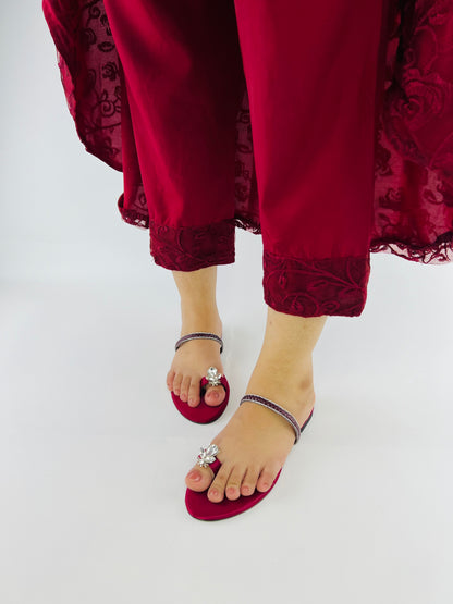 Maaya Toe Ring Diamond Bee Maroon Mash Scarlet Summer Flats