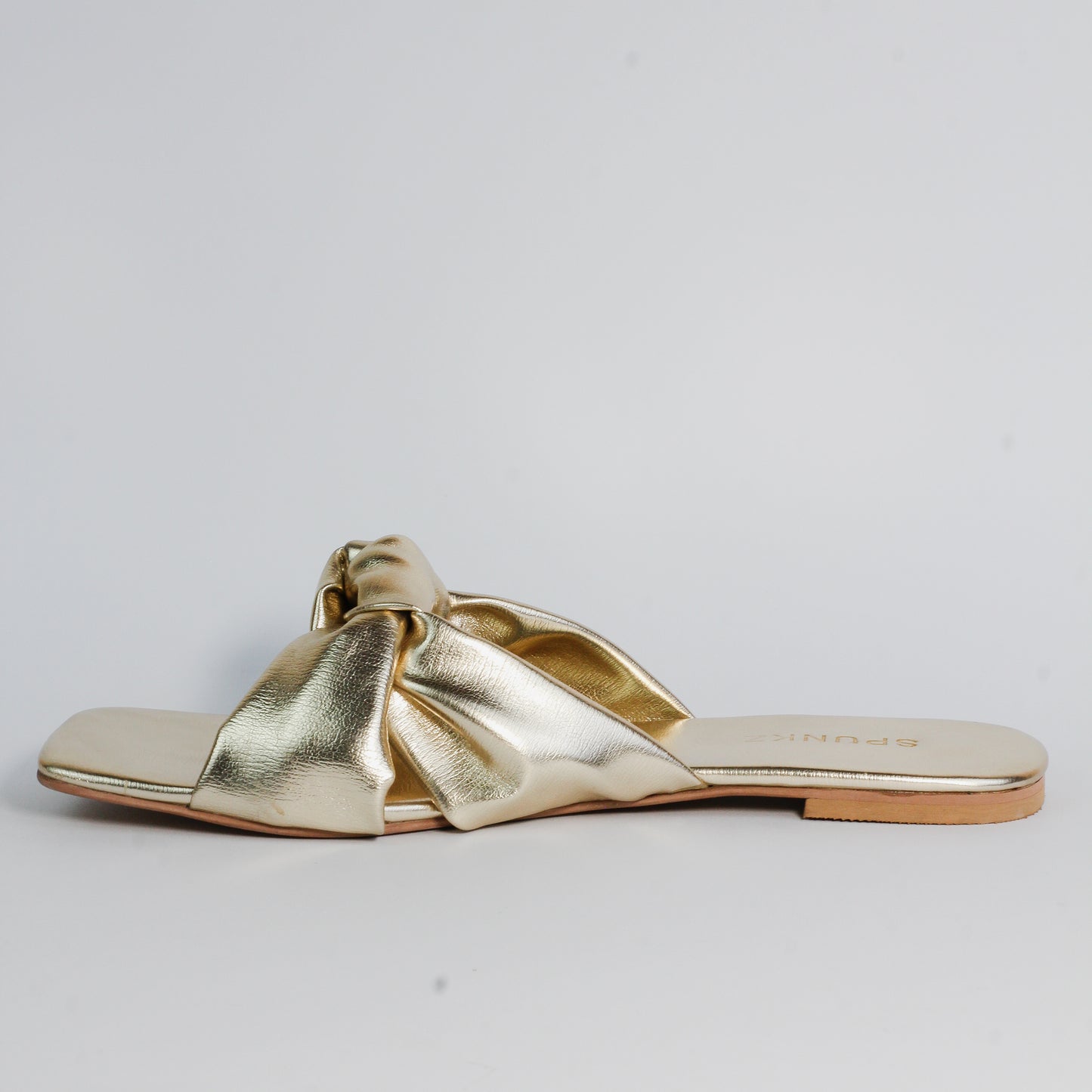 Tinsley Gold Knotted Accent Leather Slide Sandals - Spunkz