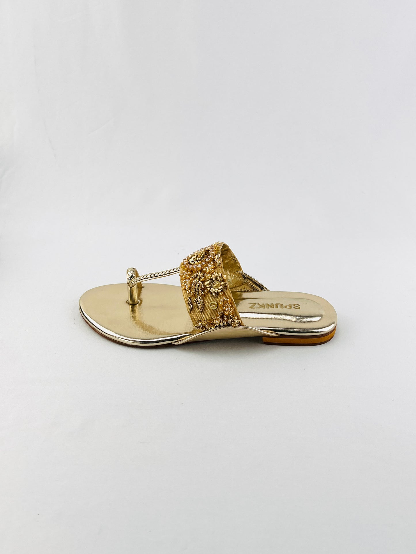kolhapuri chappal (Golden)