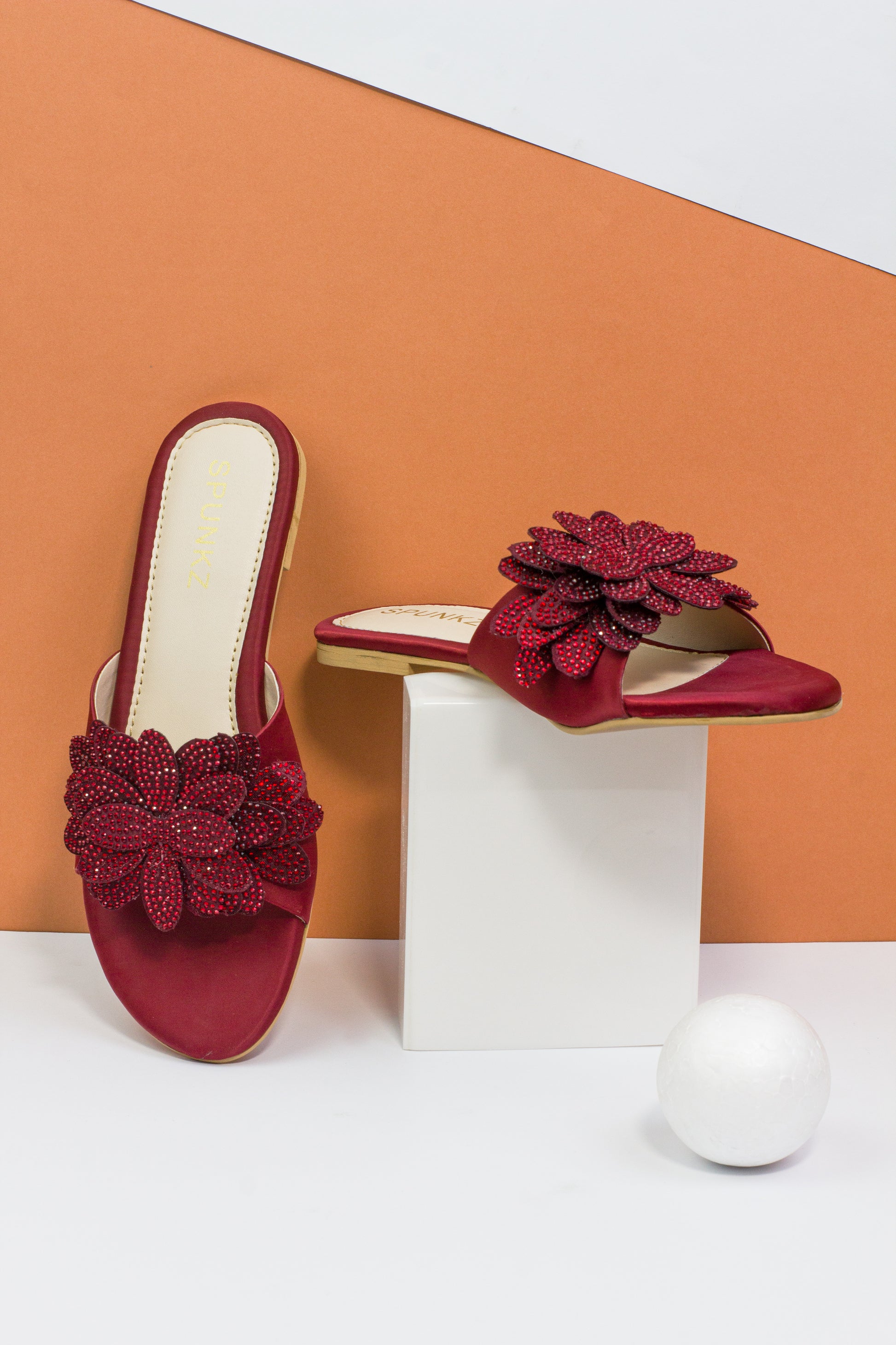 Melena Shiny Diamante Maroon Flower Rhinestone Decor Slides - Spunkz