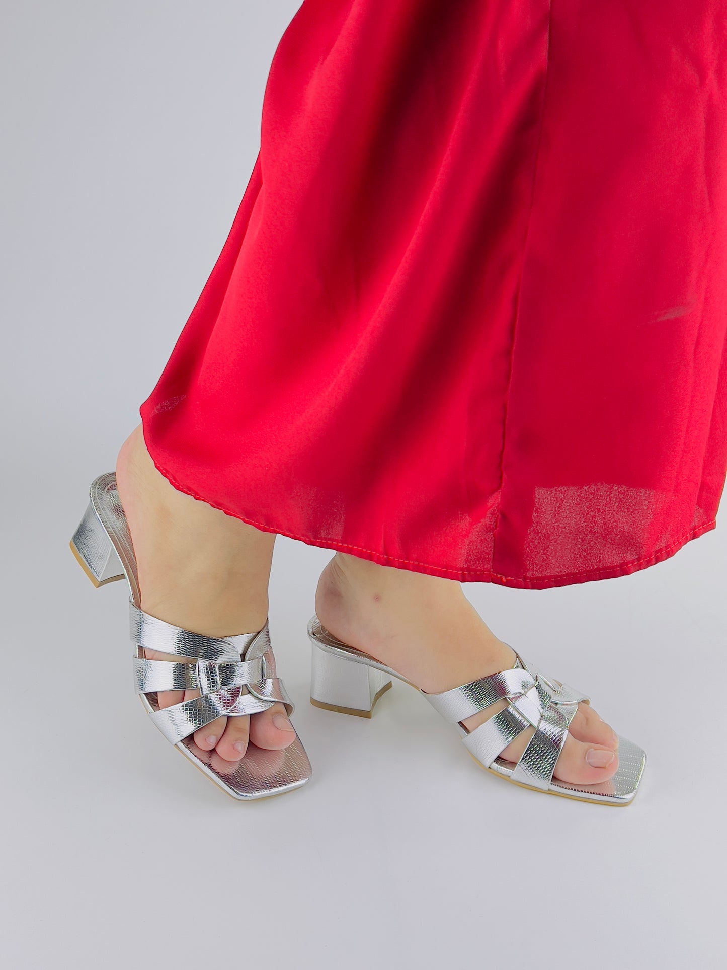 Spunkz Silver Criss-Cross Crocs Leather Block Heel Sandals - Spunkz