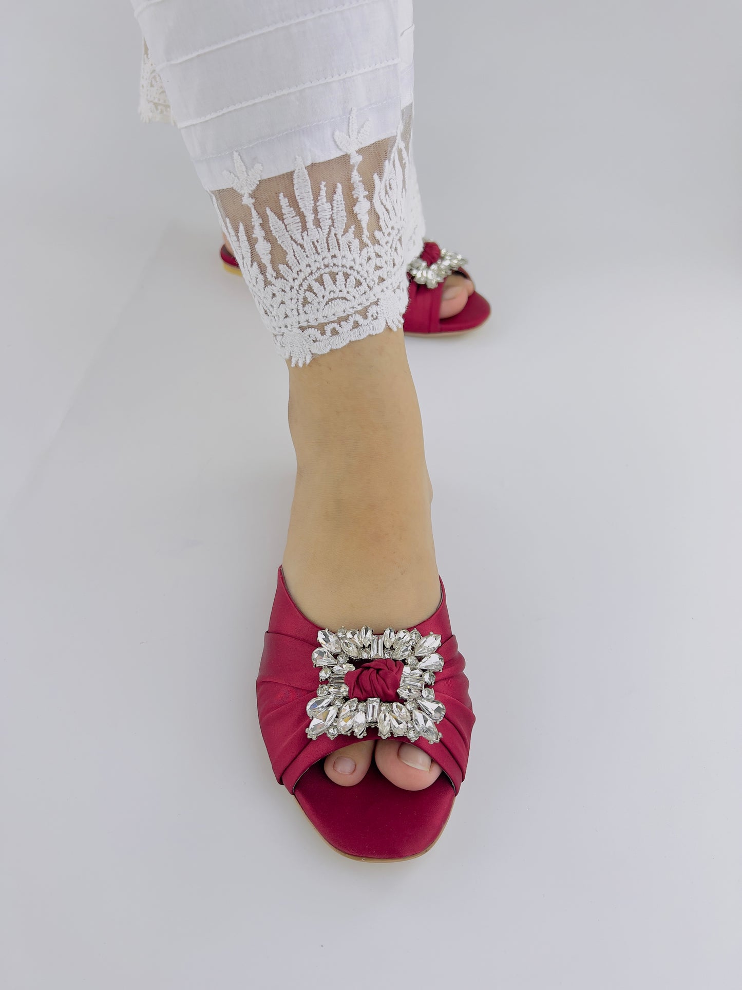 Spunkz Peep Toe Crystal Brooch Burgundy Flat Slippers - Spunkz