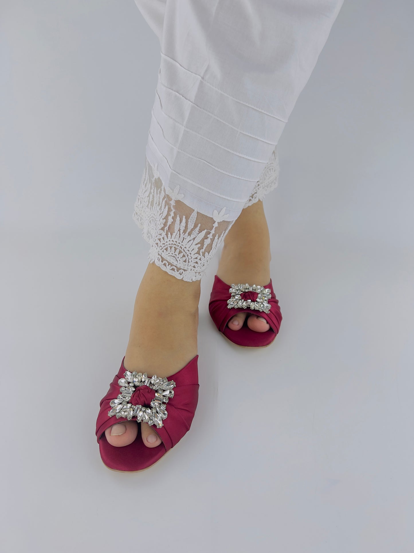 Spunkz Peep Toe Crystal Brooch Burgundy Flat Slippers - Spunkz