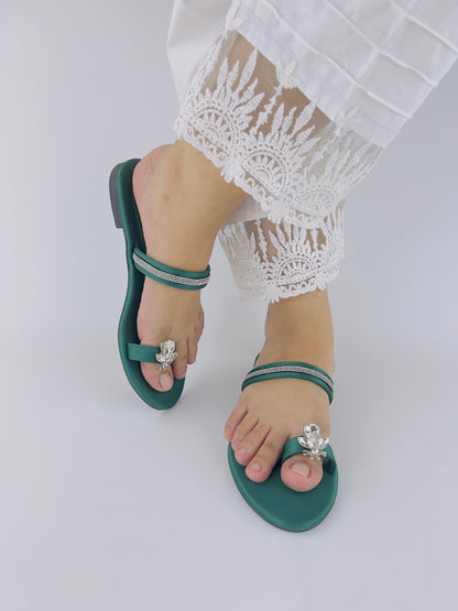 Charyl Green Toe Ring Rhinestone Bee Flats - Spunkz