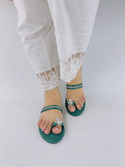 Charyl Green Toe Ring Rhinestone Bee Flats - Spunkz