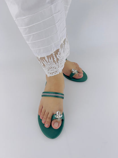 Charyl Green Toe Ring Rhinestone Bee Flats - Spunkz