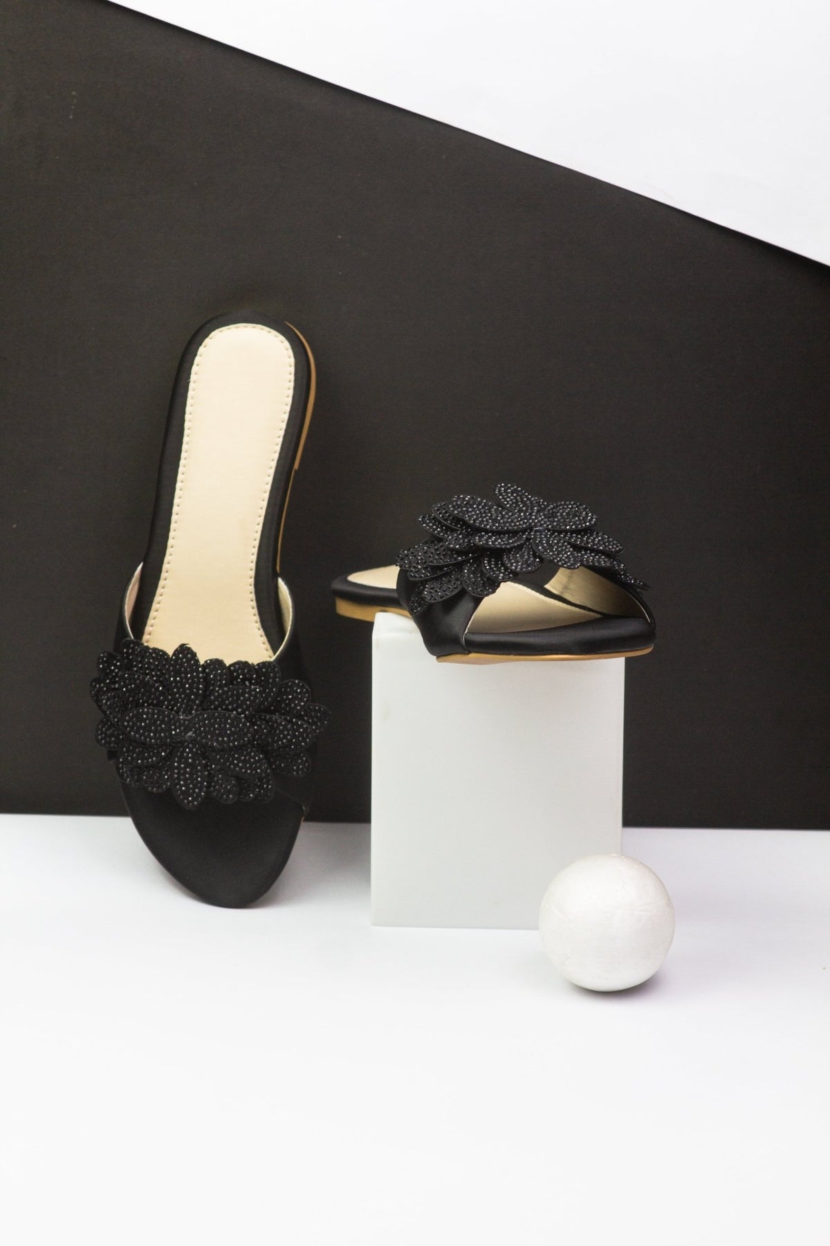 Melena Black Flat Slides (11030) - Spunkz