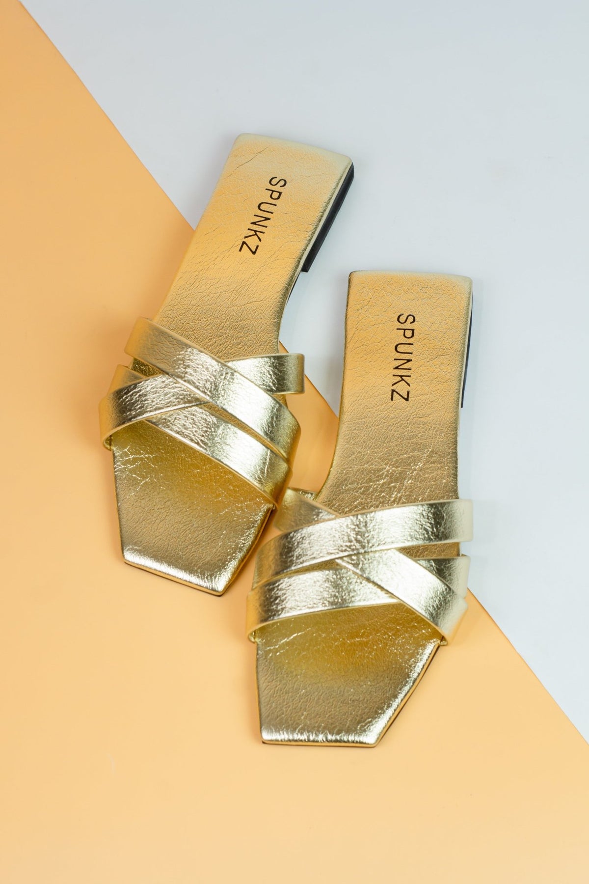 Criss - Cross Gold Flat Slides - Spunkz