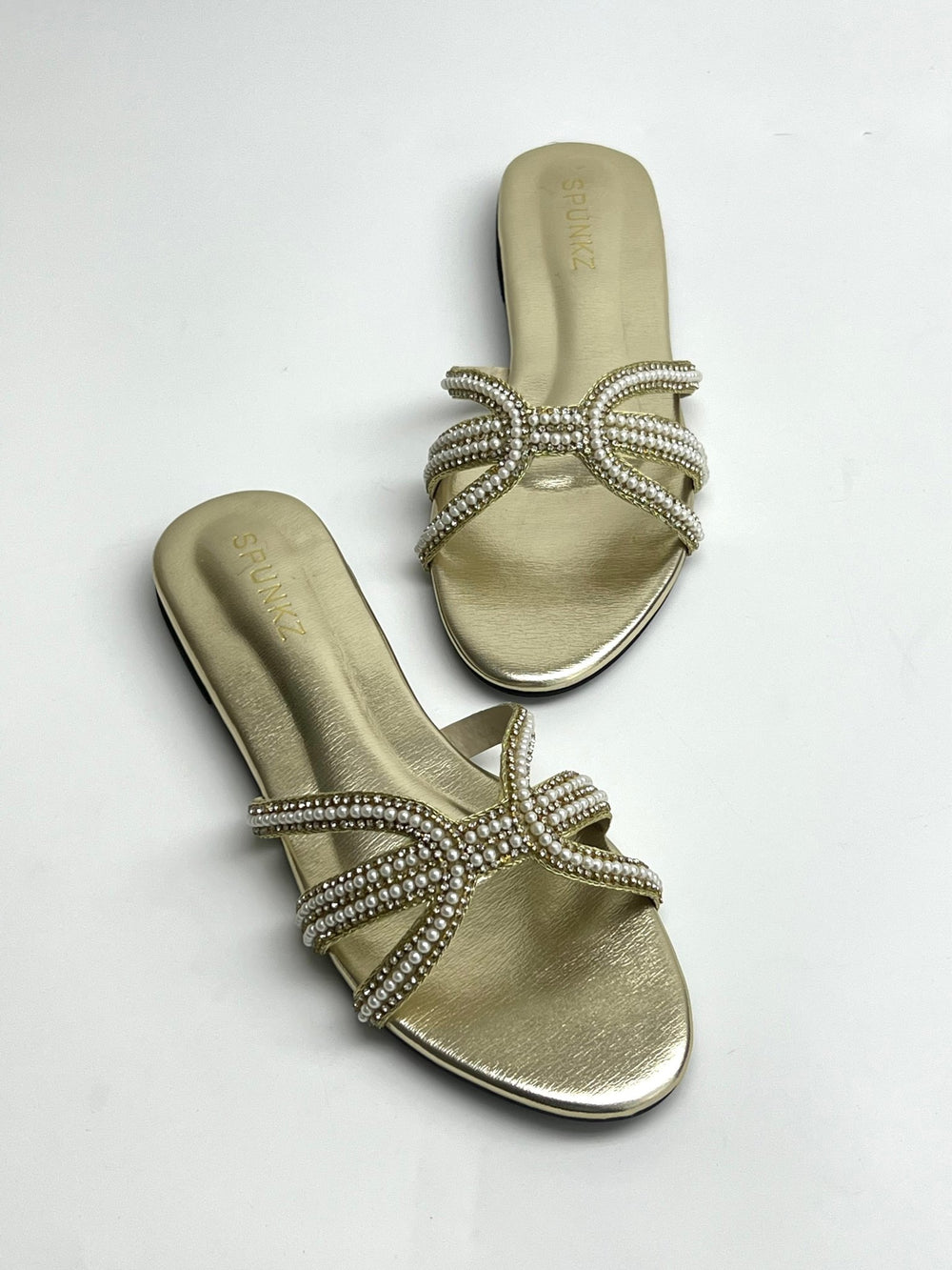 Golden Pearl Straps Slipper - Spunkz
