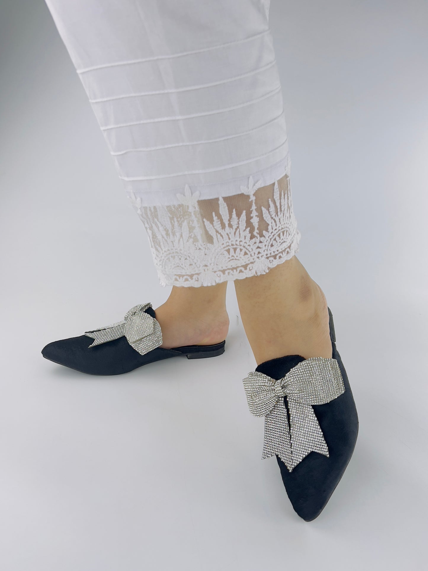 Trista Black Embellished Bow Velvet Mules - Spunkz